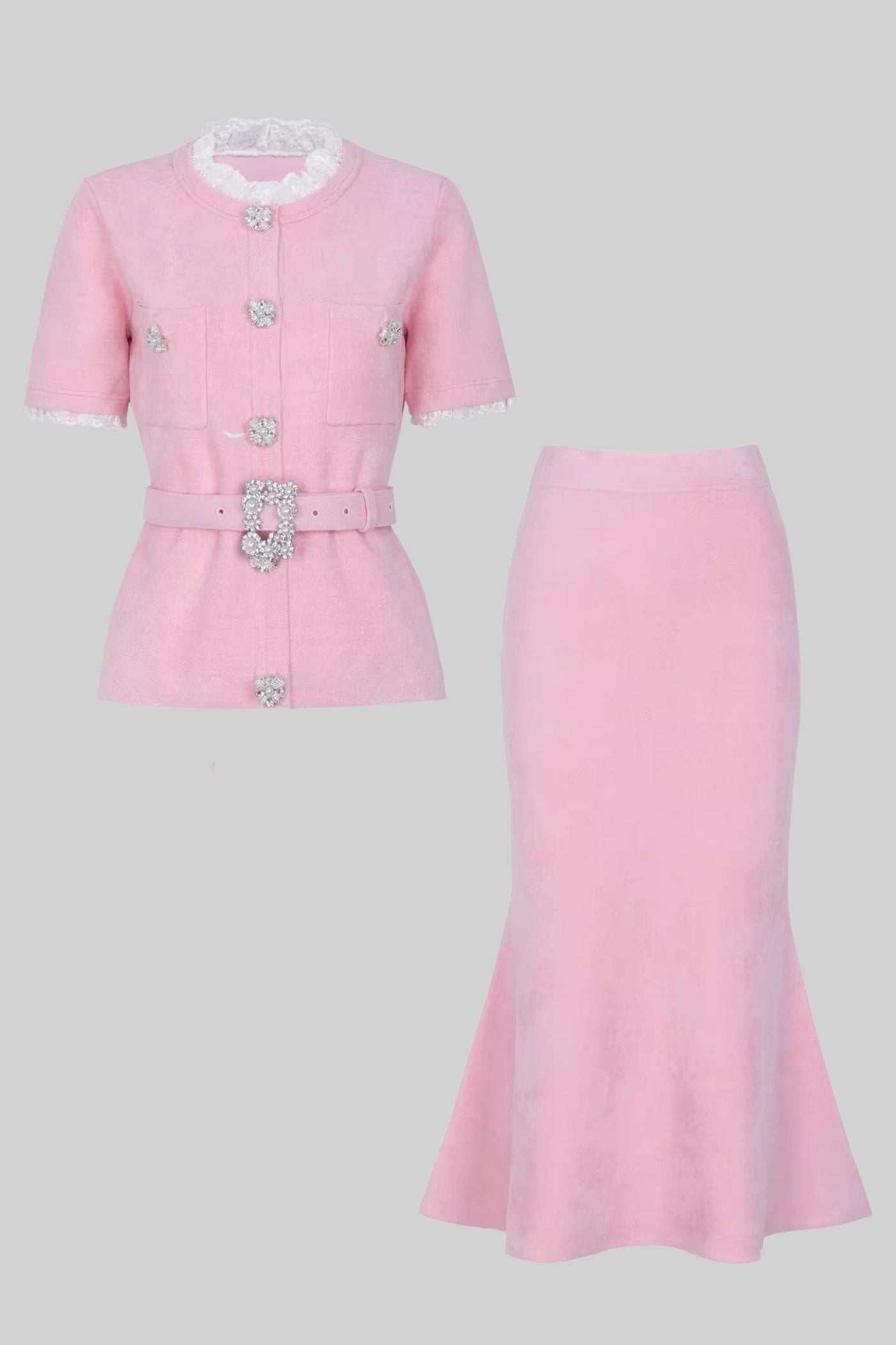 Kurzarm-Co-Ord mit Peplum-Taillierung und Gürtel mit Kristallknöpfen - Blush Pink