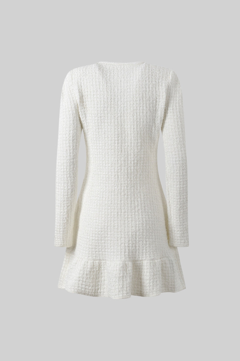 Langärmliges, knieumspielendes Strickkleid - Weiß
