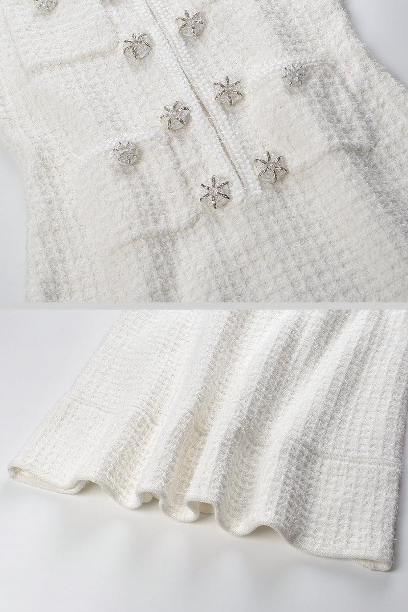 Langärmliges, knieumspielendes Strickkleid - Weiß