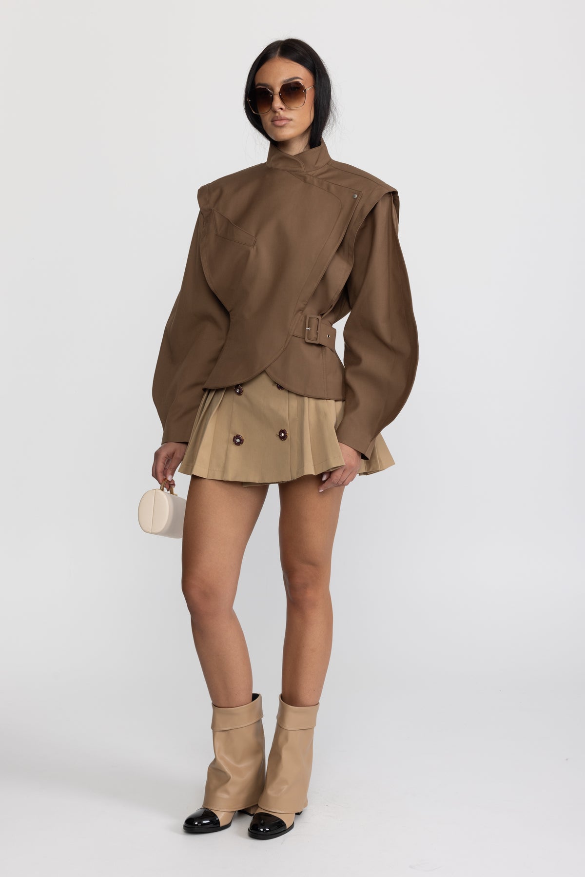 Wickeljacke mit strukturierten Ballonärmeln - Braun