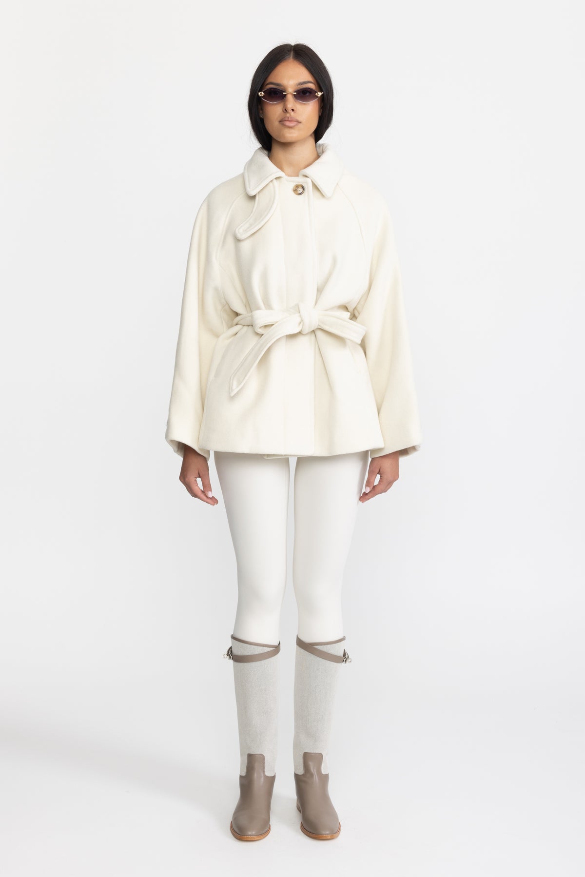 Swing-Jacke aus Wolle und Kaschmir mit Gürtel - Ivoire