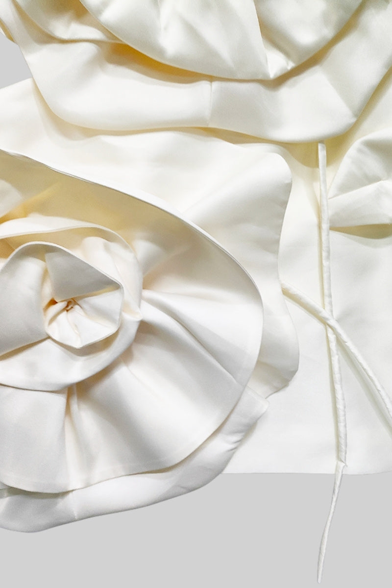 Kleid mit voluminösem Blumen-Design - Ivoire
