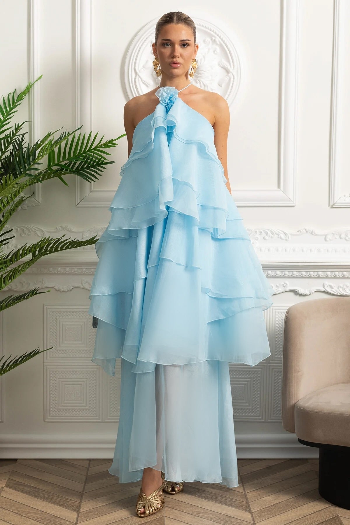 Maxikleid mit Neckholder und gestuften Volants - Sky Blue