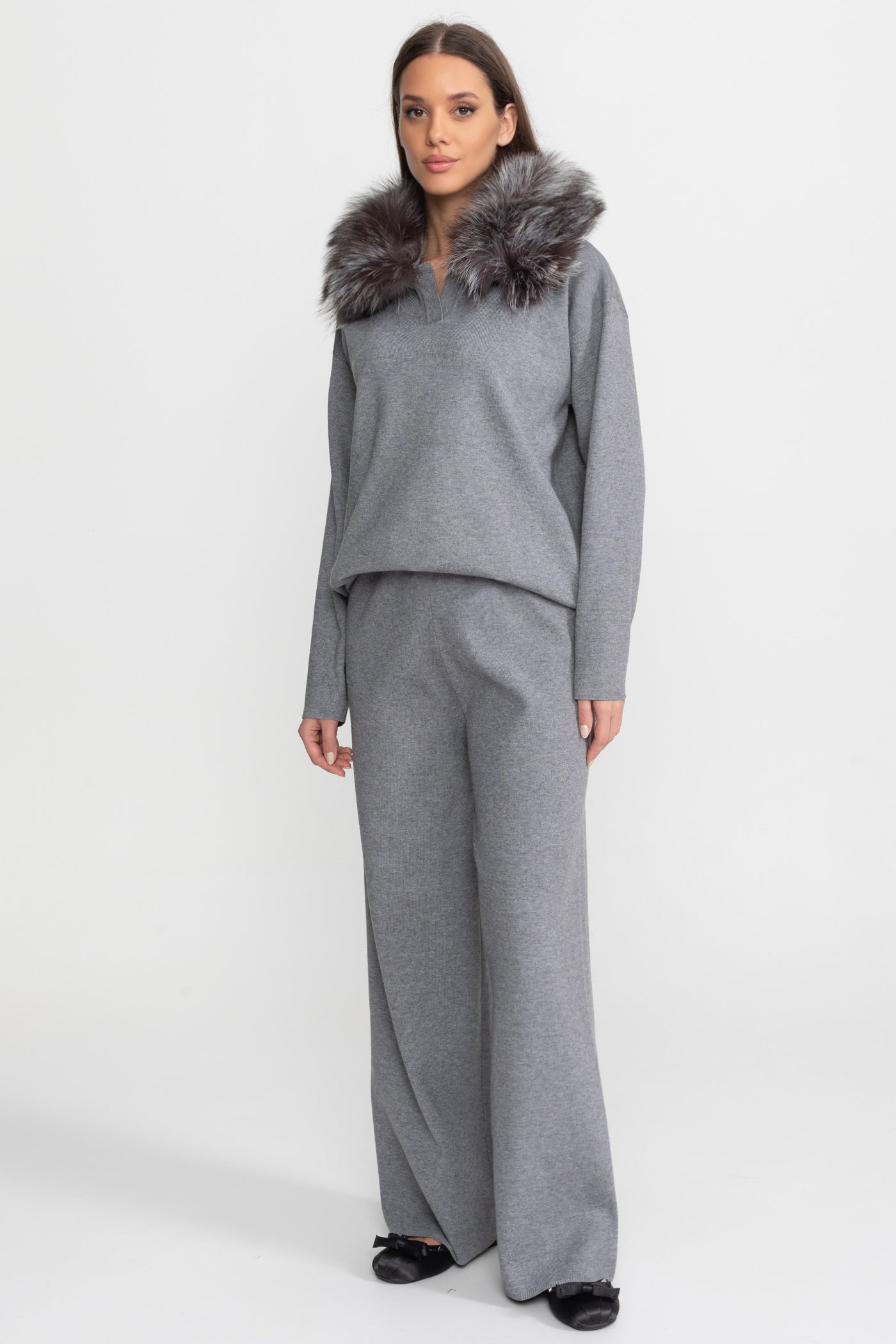 Strick-Loungewear-Set mit Fuchsfellkragen – Grau