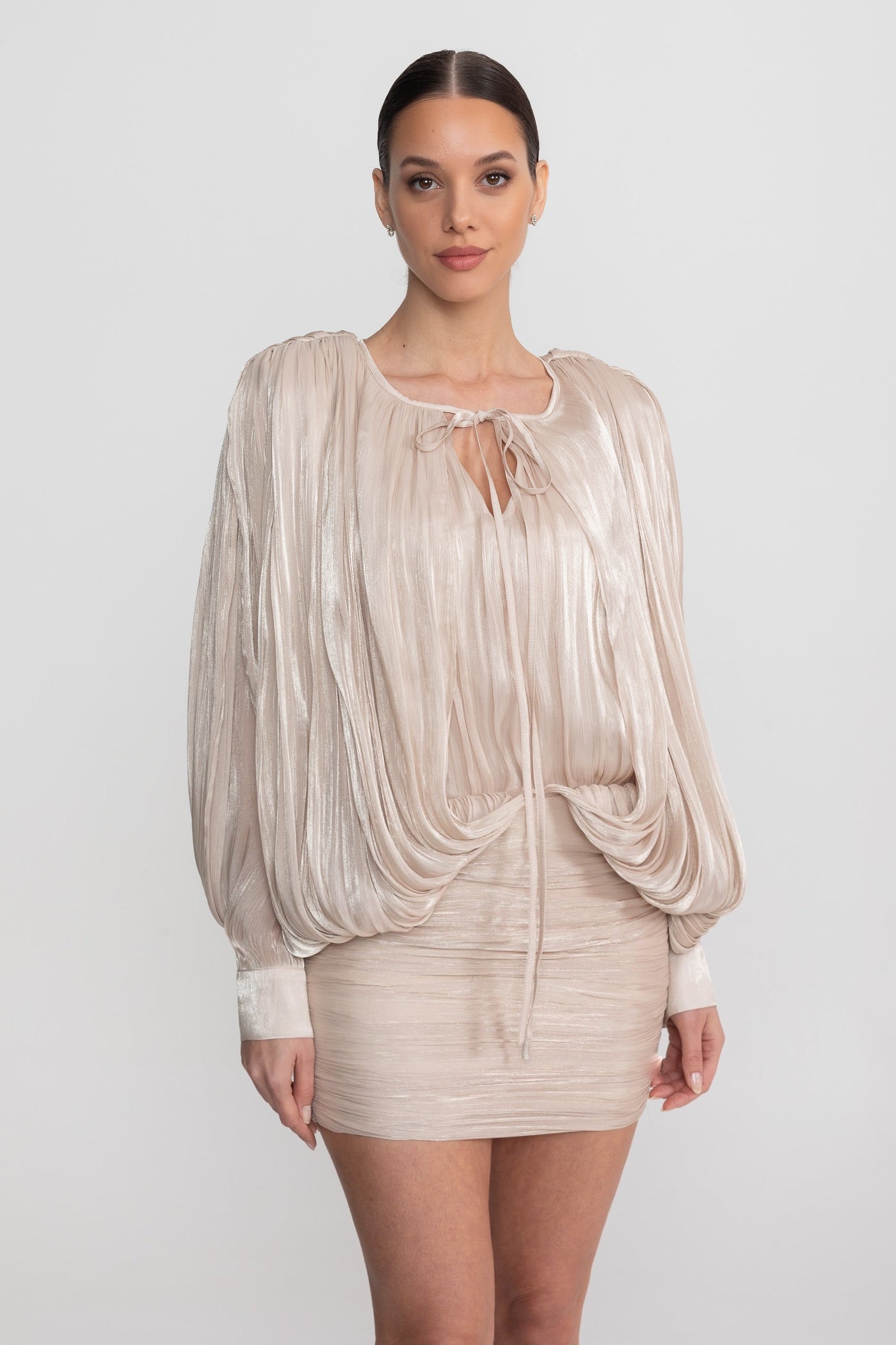 Langes, drapiertes Mini-Kleid mit Fledermausärmeln - Champagner