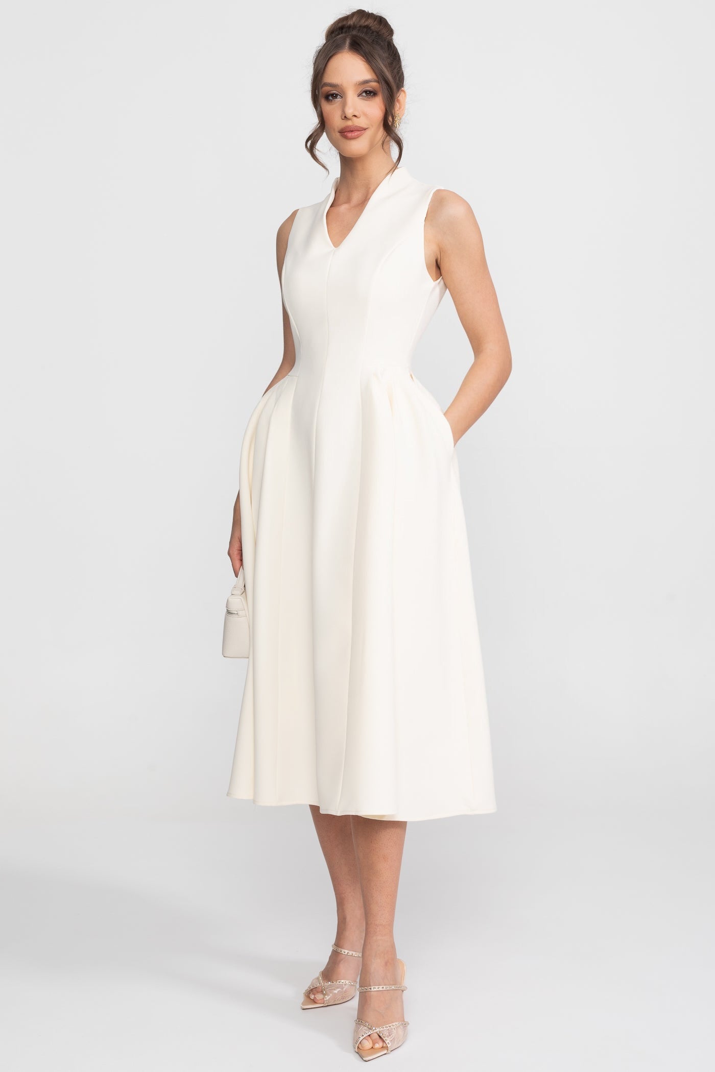 A-Linien-Midikleid mit strukturierten Cape-Schultern - Creme