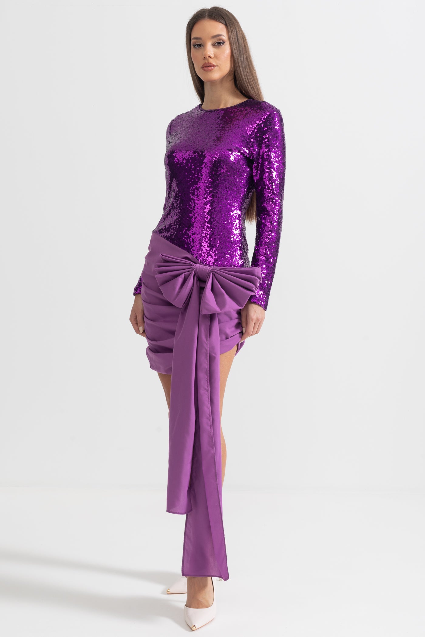 Elegantes Paillettenkleid mit asymmetrischem Schleifendetail – Lila