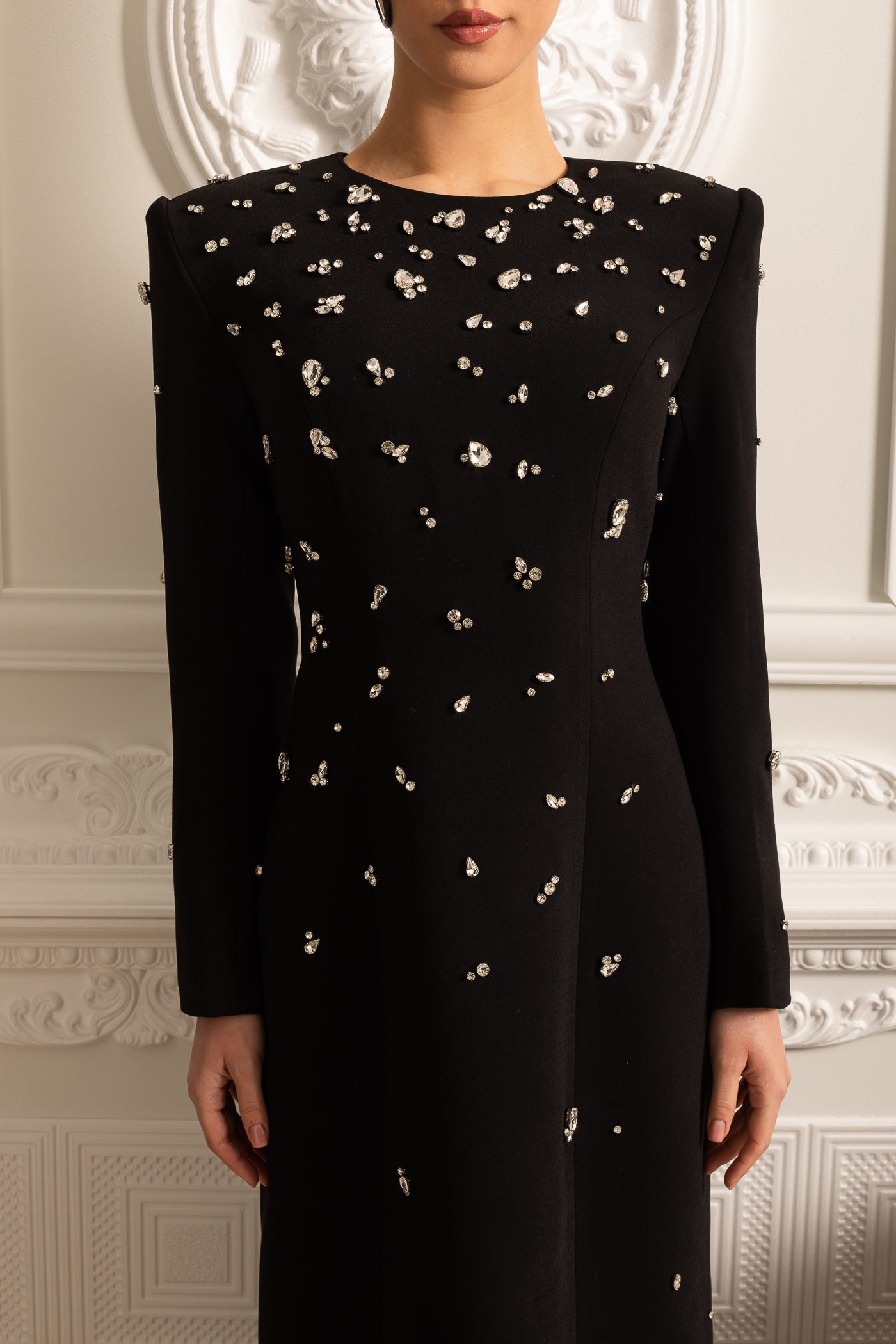 Elegant Long Dress With Sparkling Embellishments - Black