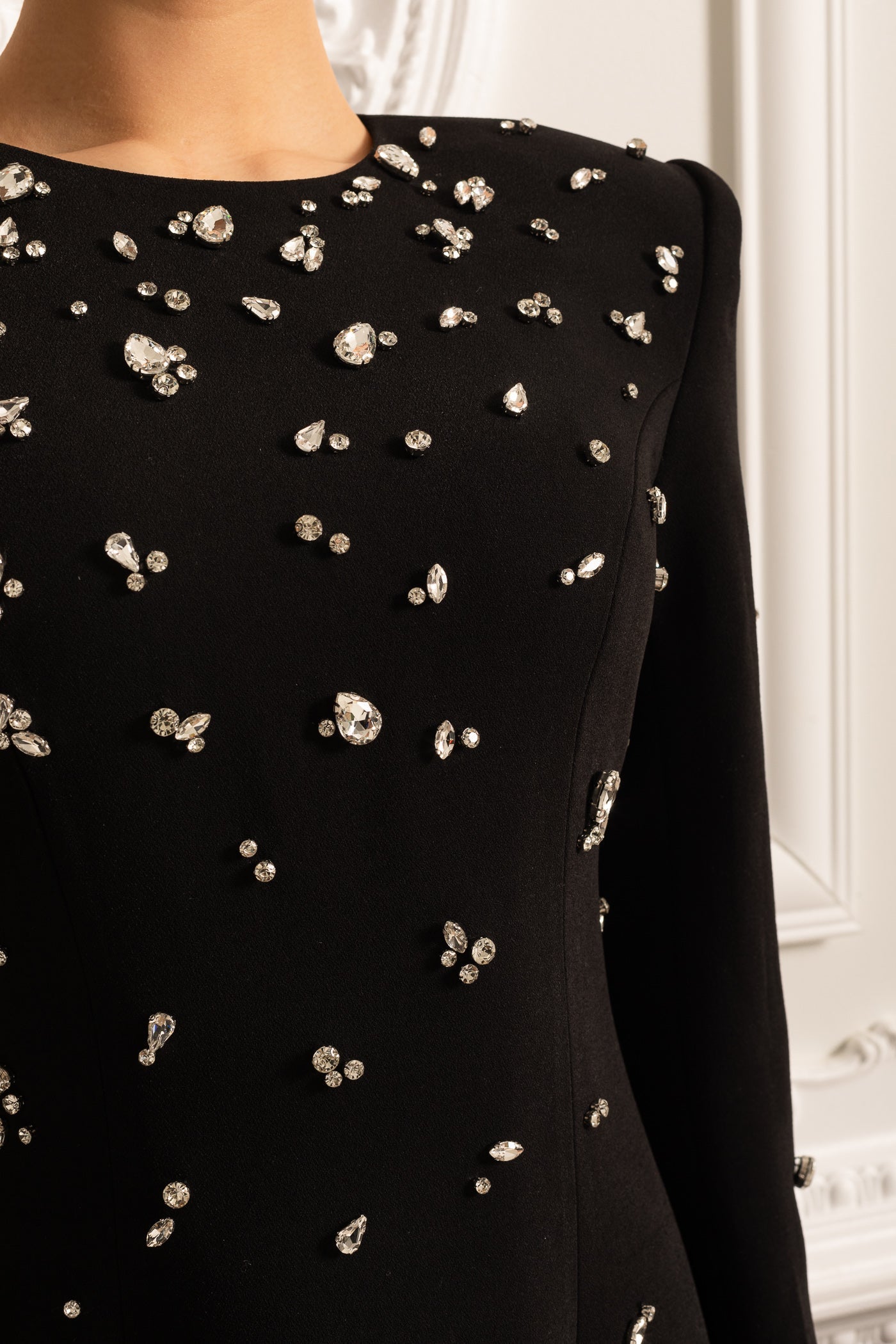 Elegant Long Dress With Sparkling Embellishments - Black