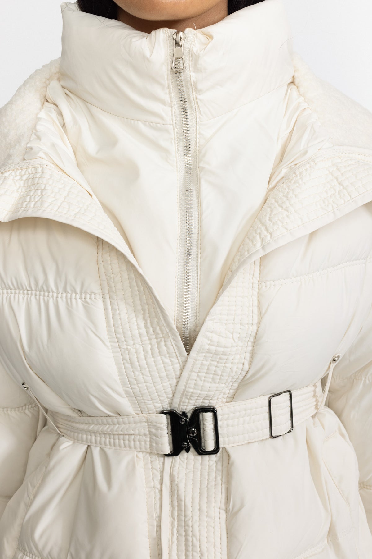 Belted Puffer Jacket with Teddy Collar - Ivoire