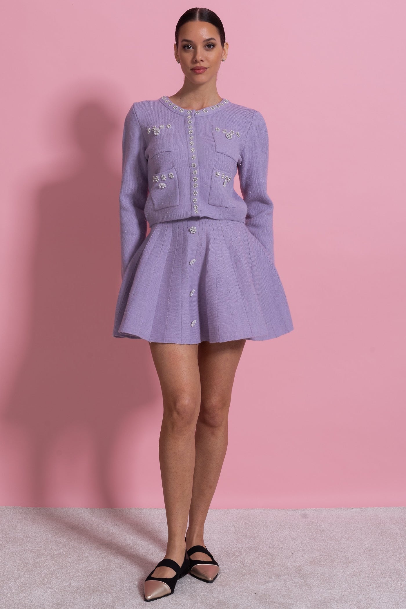 Strick-Co-Ord-Set mit langärmeligem Cardigan und passendem Minirock – Flieder