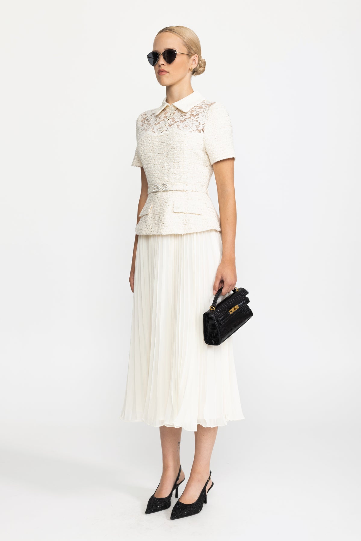 Tweed-Peplumkleid mit Spitzenpasse und plissiertem Rock - Ivoire