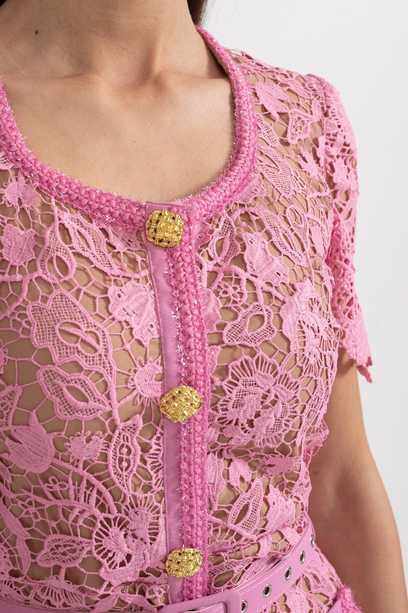 Exquisites Midi-Kleid aus Spitze mit kurzen Ärmeln - Rose