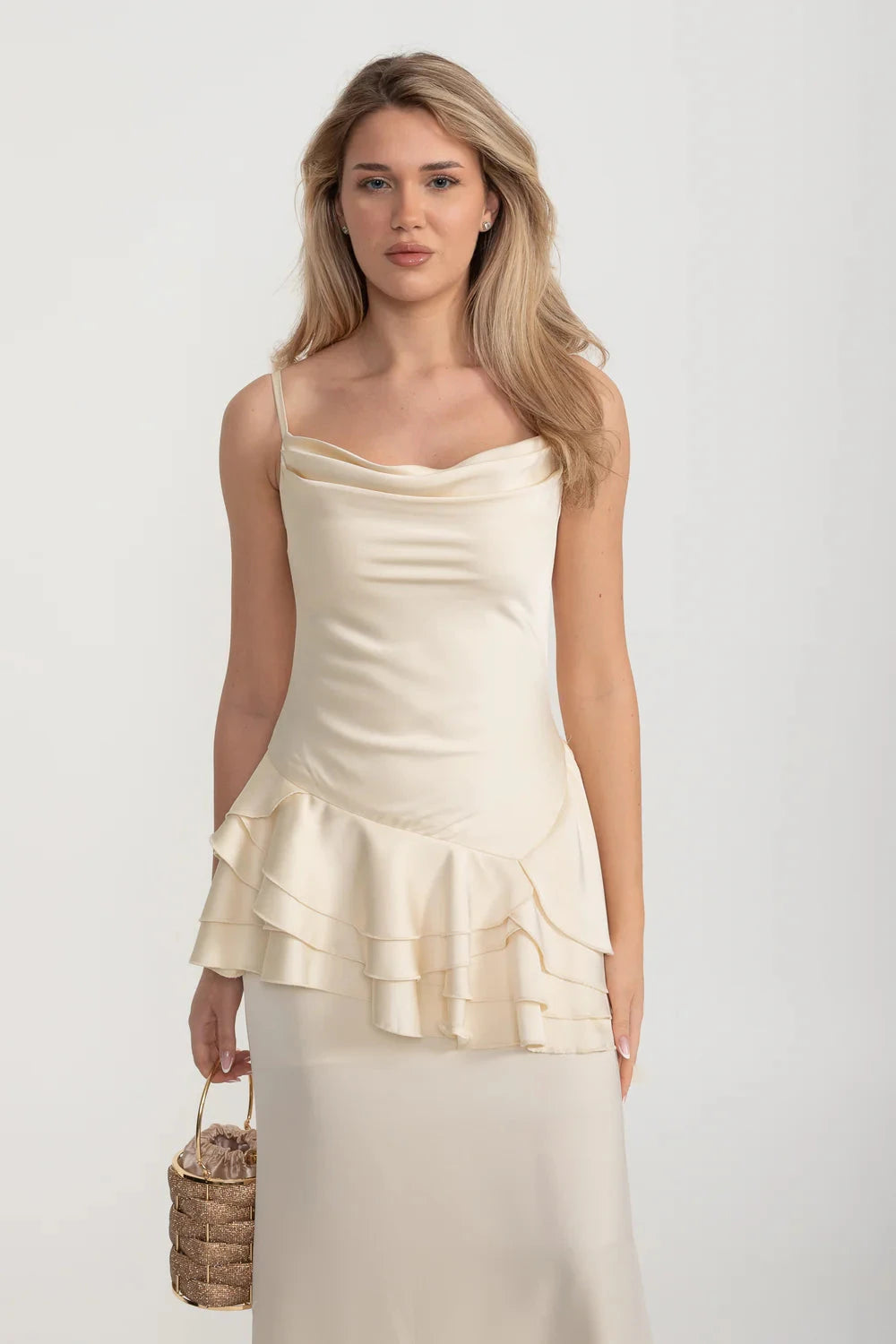 Ärmelloses Satinkleid mit geschichteter Peplum-Taille - Ivoire