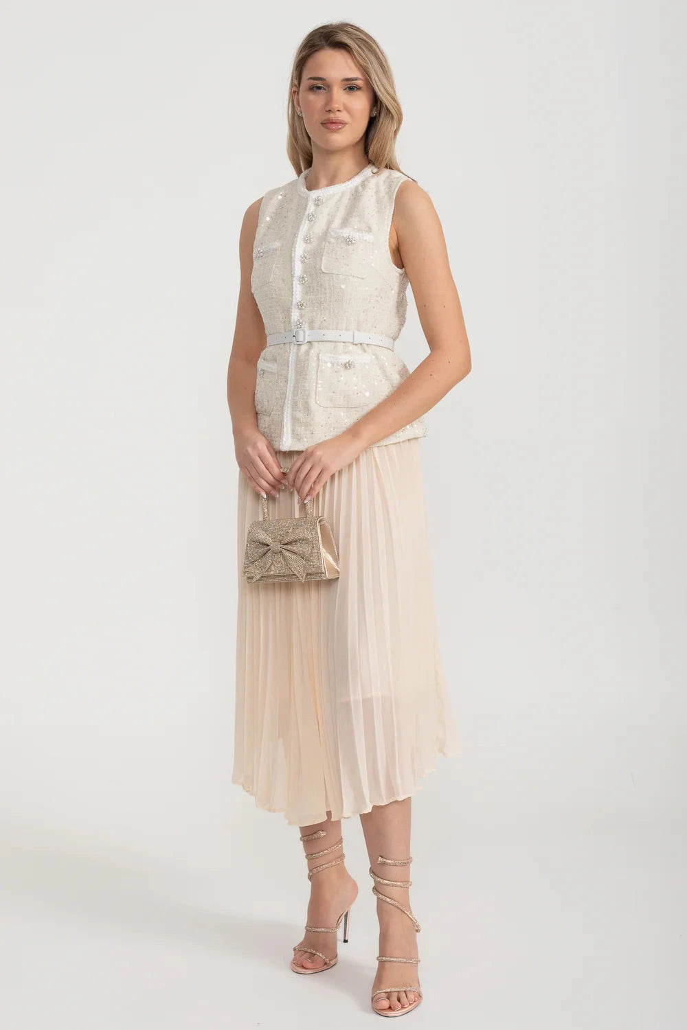 Strukturierter Co-Ord mit Fronttaschen und transparentem, plissiertem Rock - Ivoire