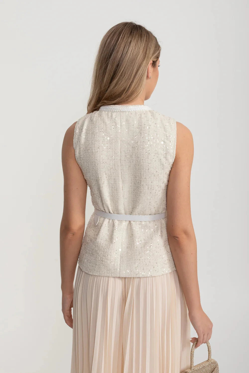 Strukturierter Co-Ord mit Fronttaschen und transparentem, plissiertem Rock - Ivoire