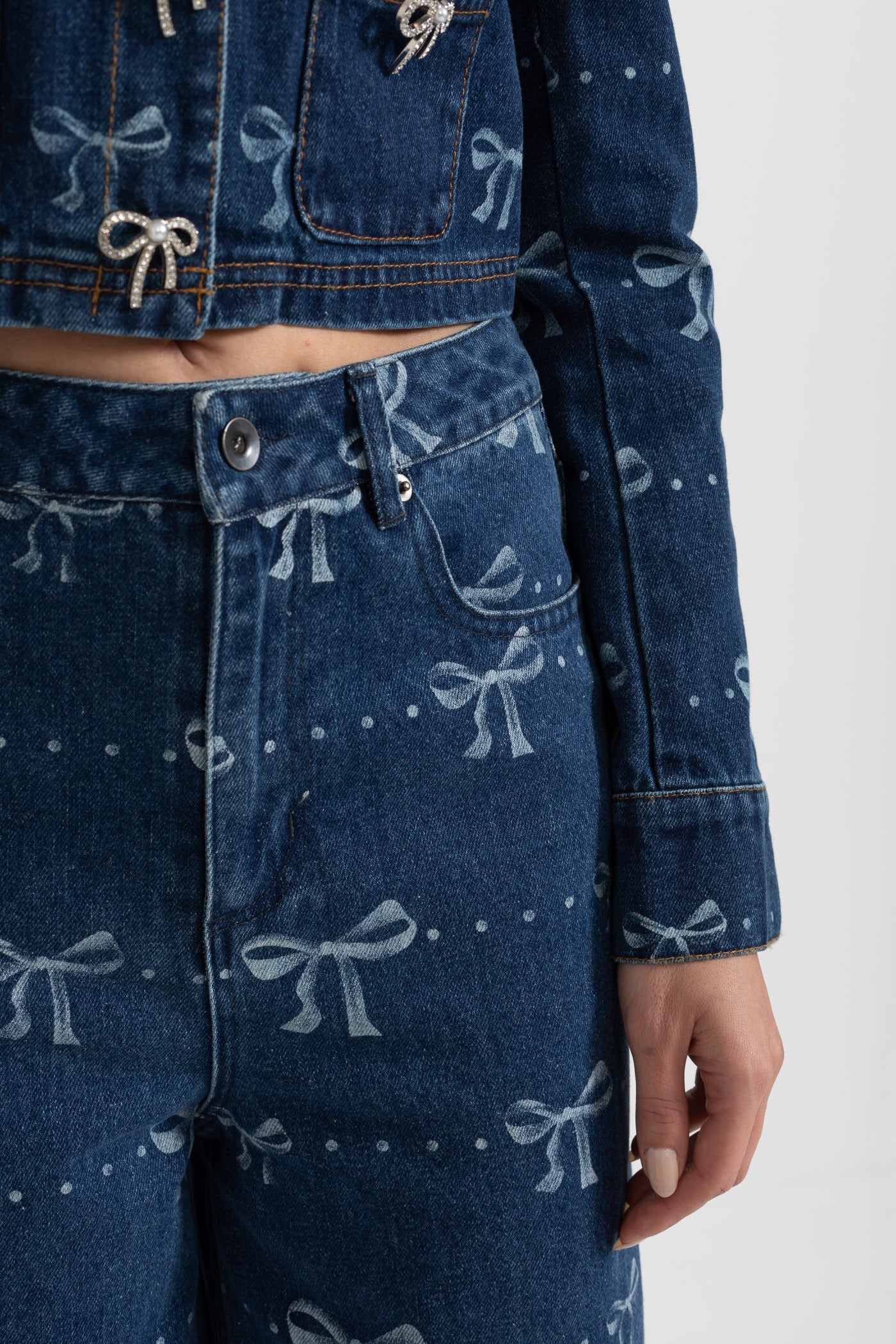 Denim-Co-Ordinate-Ensemble mit langärmeliger Jacke und weitem Jeanshose - Blau