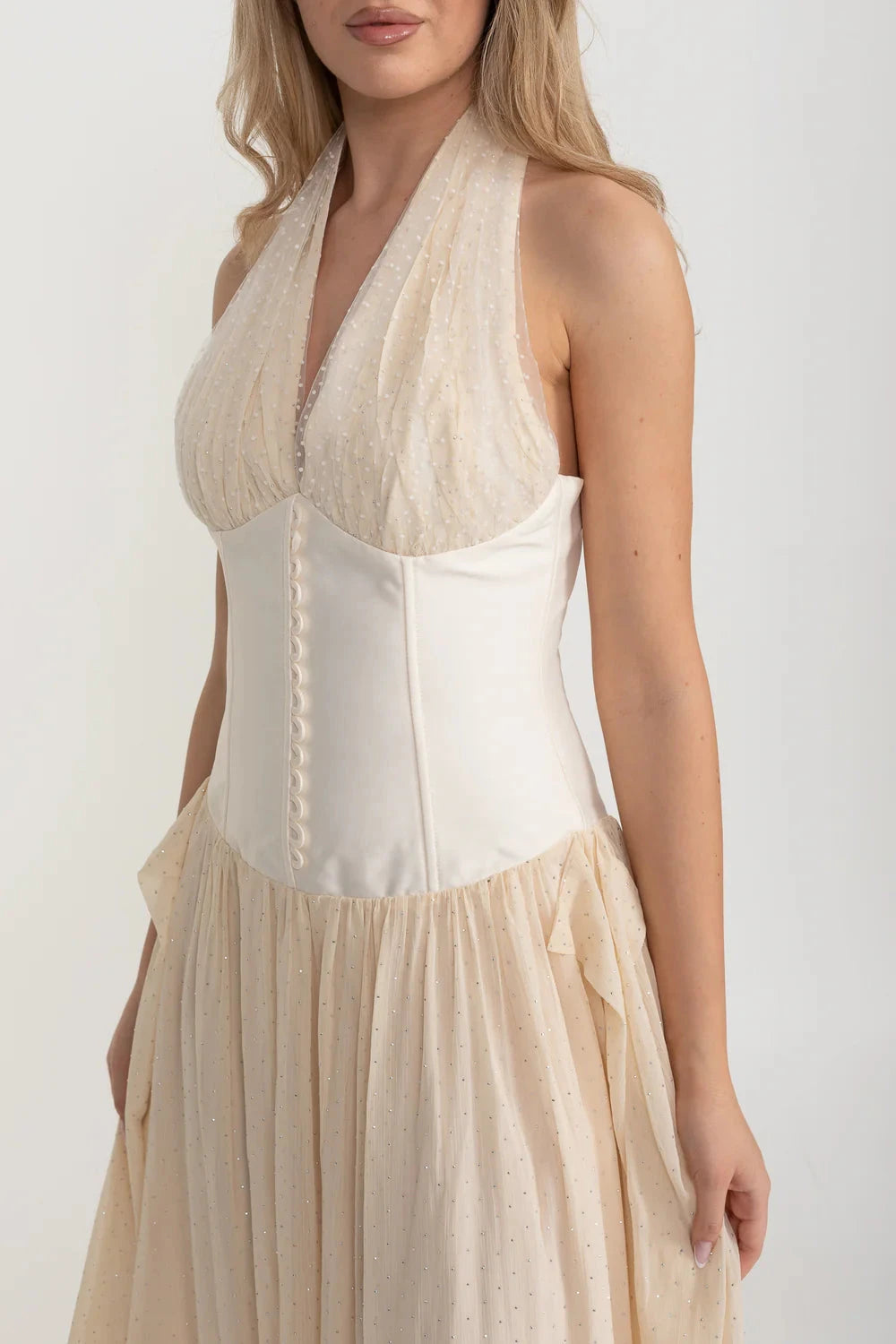 Elegantes Kleid mit tailliertem Korsett-Oberteil und fließendem Maxirock - Ivoire