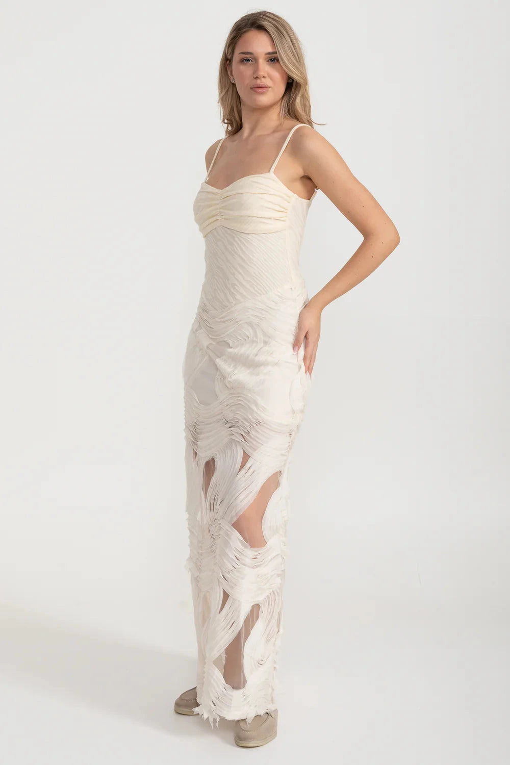 Sleeveless Evening Gown With Intricate Swirling Textures And Sheer Base Material - Ivoire
