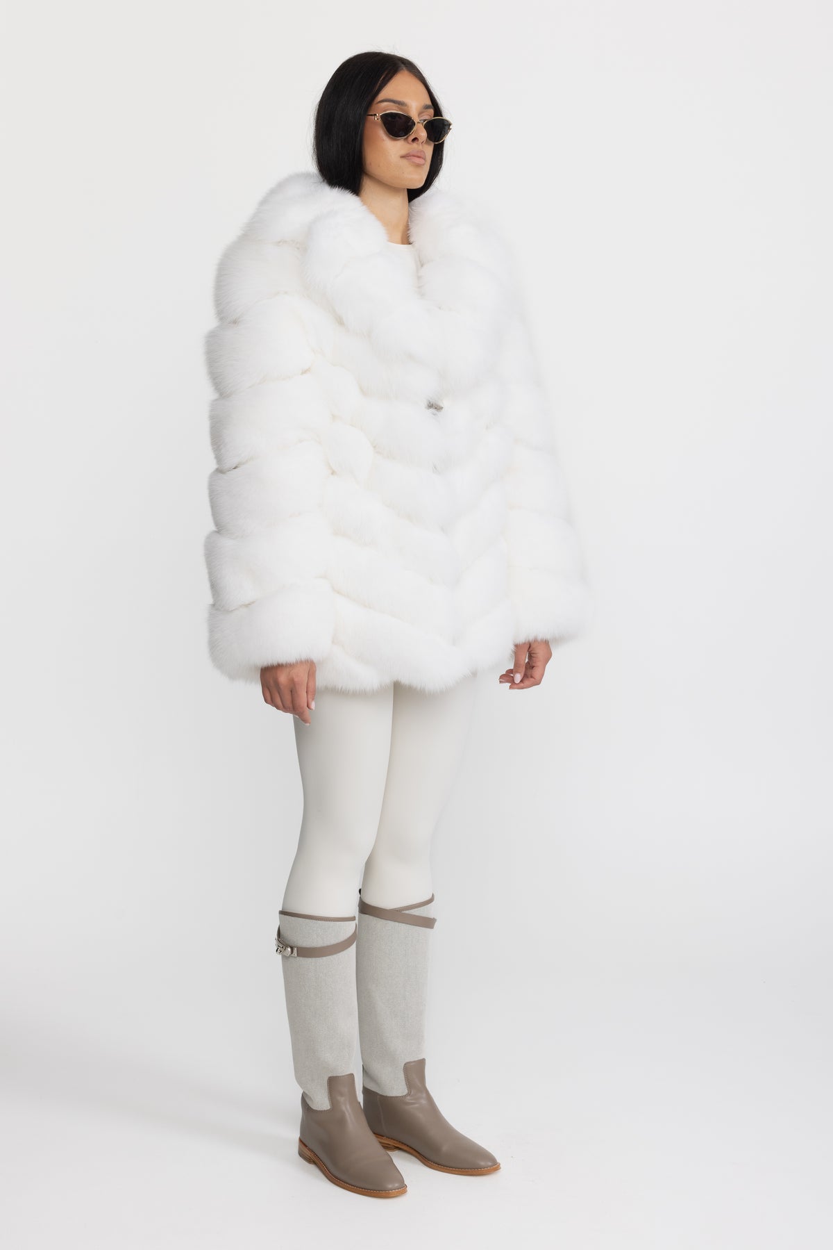 Tiered Fox Fur Jacket With Oversized Shawl Collar – White