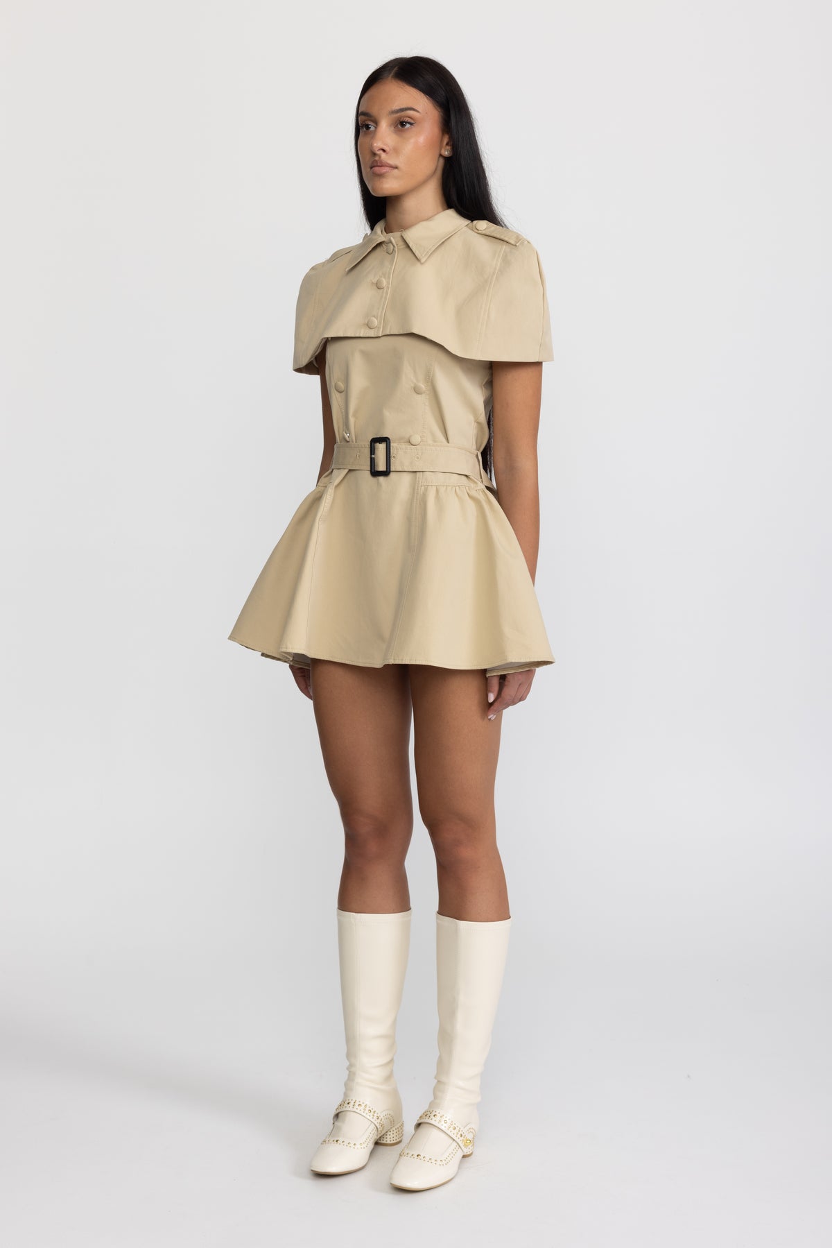 Trench-Minikleid mit Neckholder und abnehmbarem Capelet – Khaki