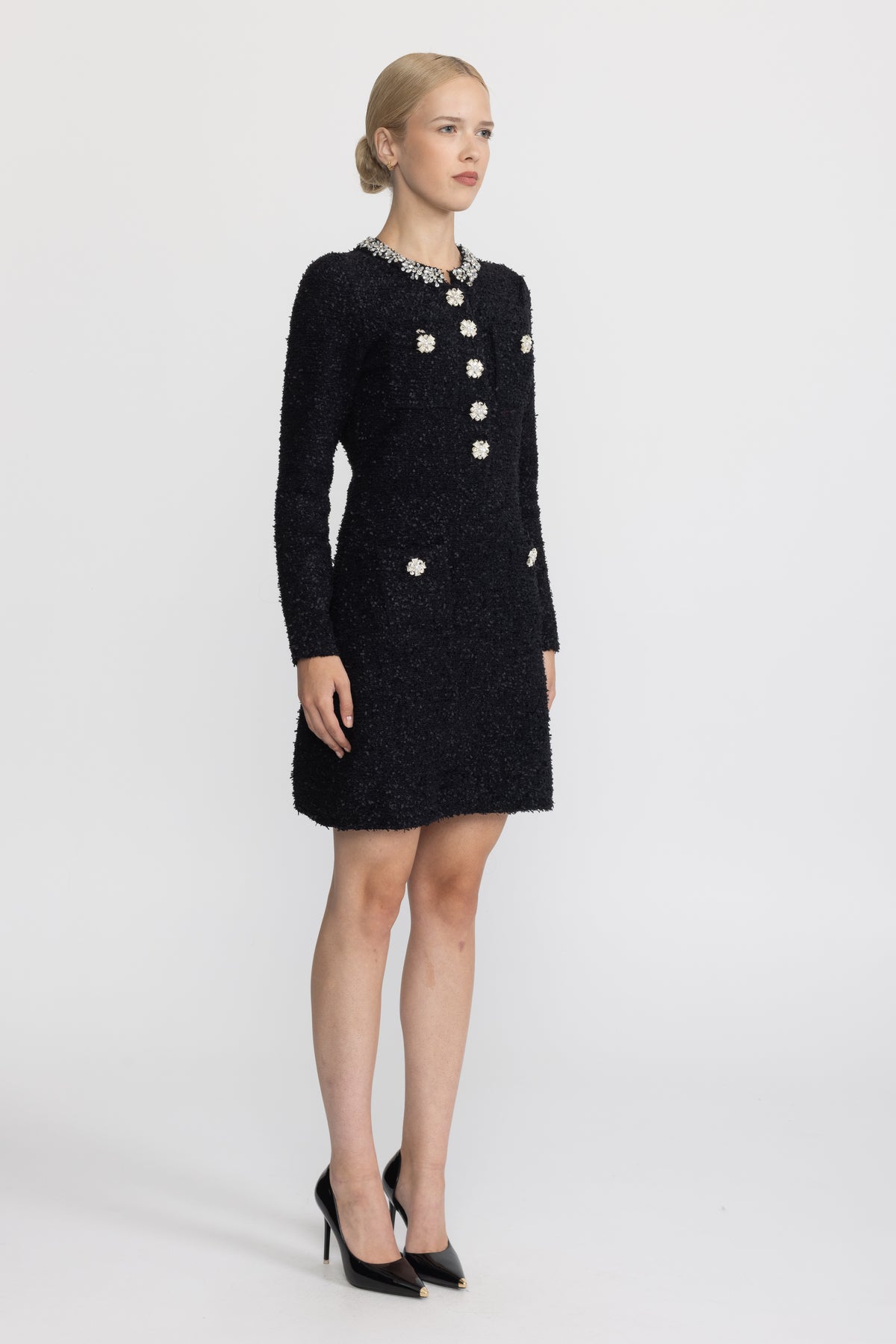 Mini-Kleid aus Bouclé-Strick mit Kristallbesatz - Schwarz