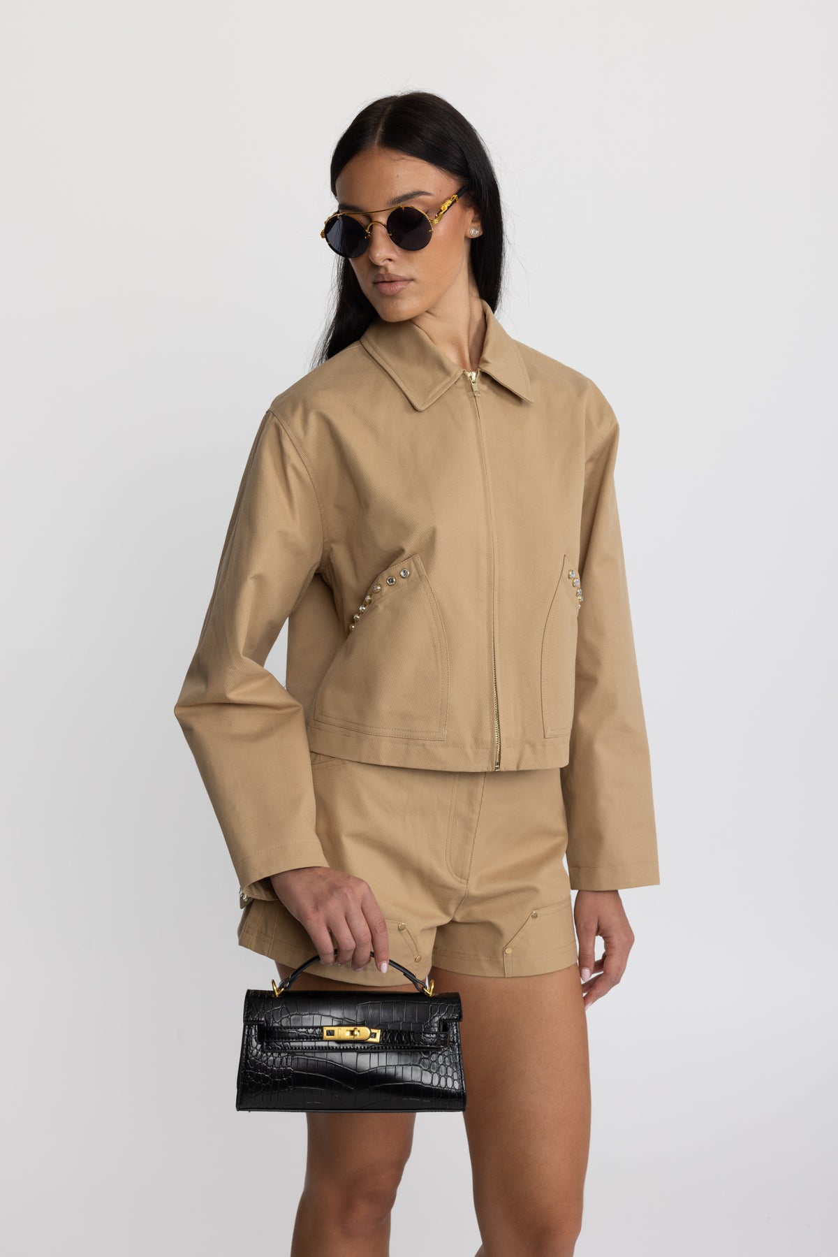 Verkürzte Canvas-Jacke mit Reißverschluss und Kristallnieten - Khaki