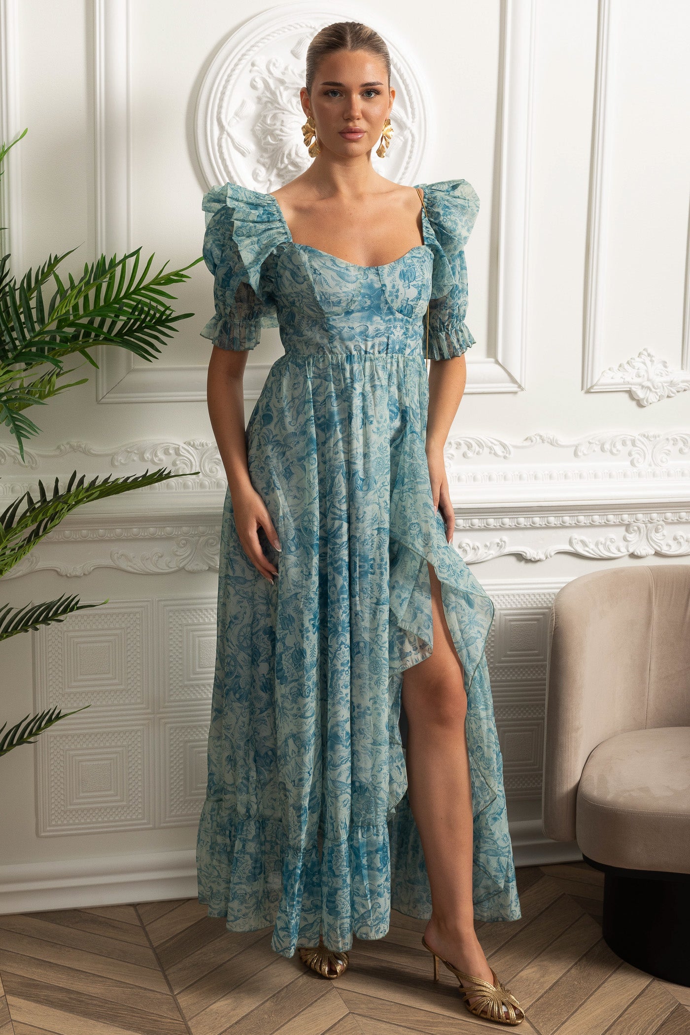 Bedrucktes Maxikleid mit Puffärmeln und Frontschlitz - Blau