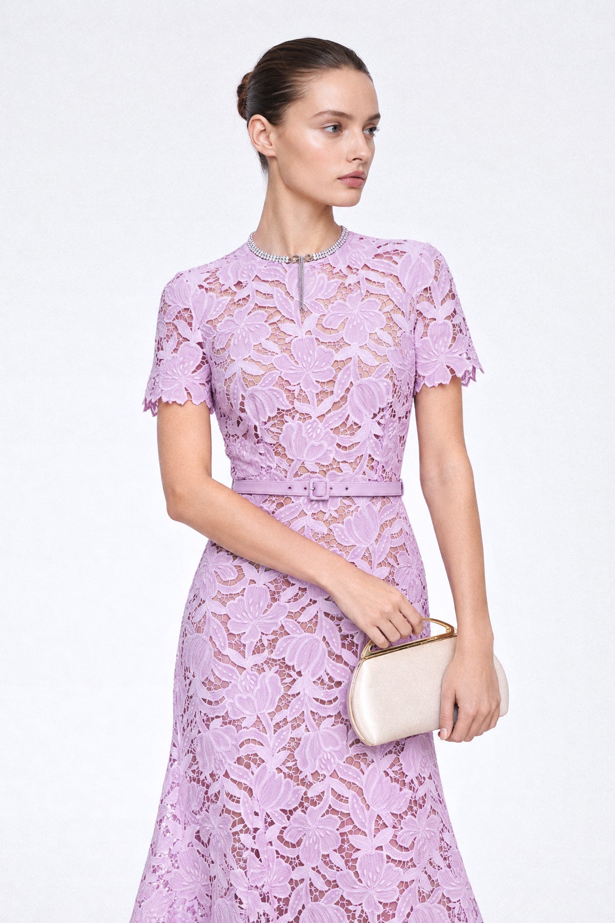 Midikleid aus floraler Guipure-Spitze - Flieder