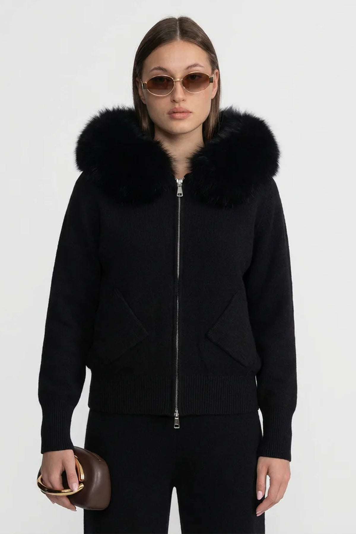 Kapuzensweatshirt aus Wolle mit Fuchspelzkragen – Schwarz
