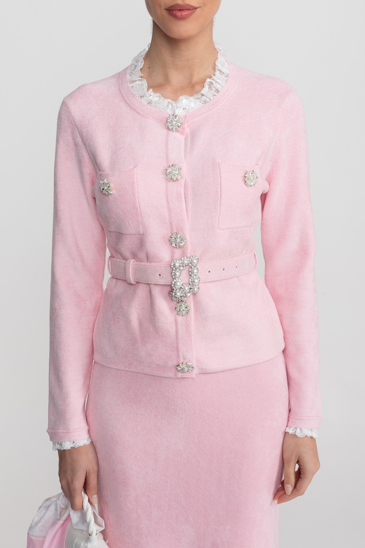 Langärmliges Co-Ord mit tailliertem Strickoberteil und Kristallknopf-Detail - Blush Pink