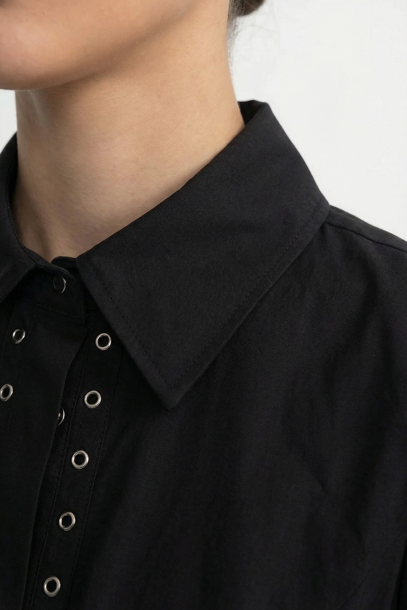 Langärmliges Hemd mit Korsett-Schnürdetail – Schwarz