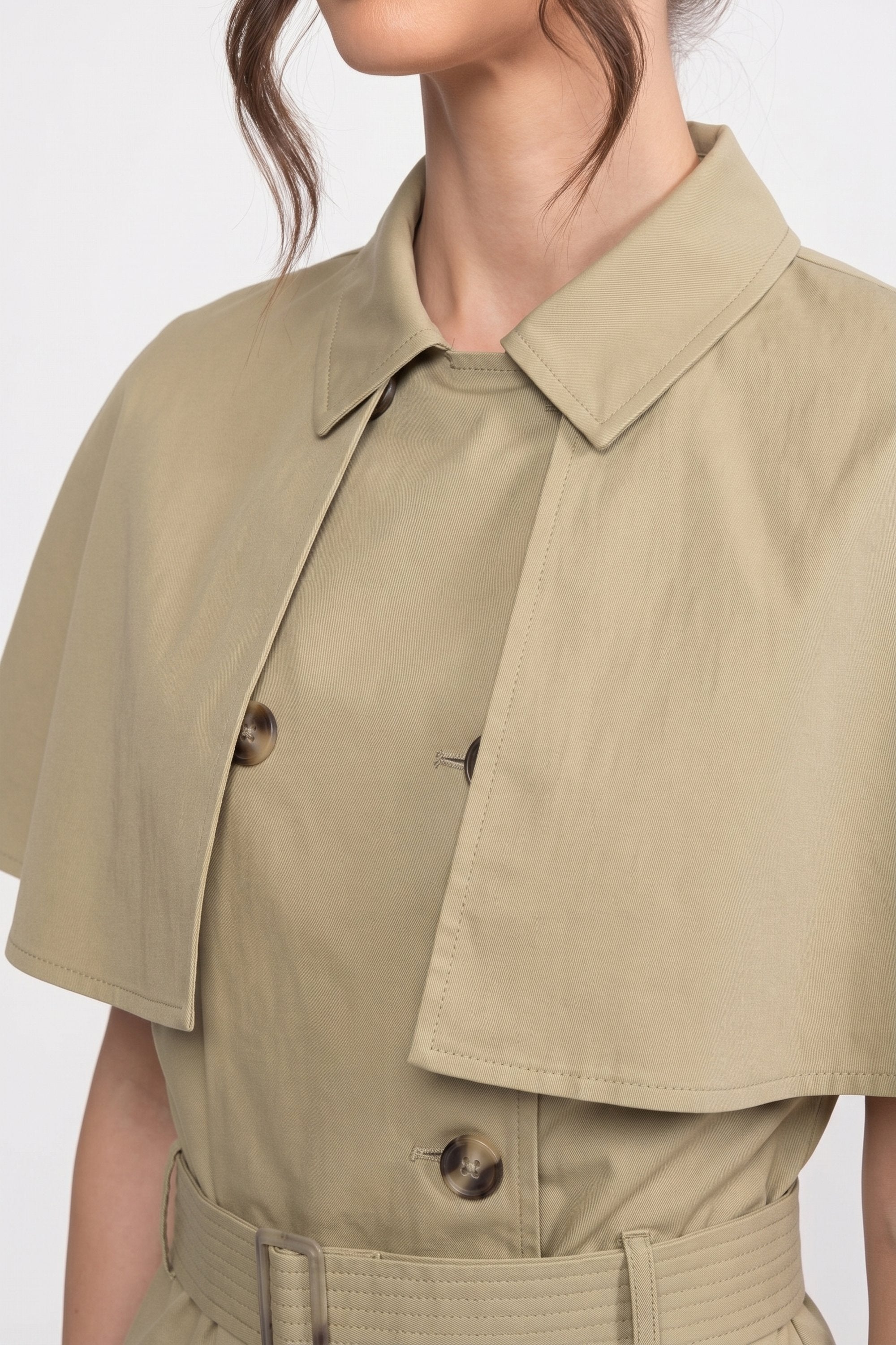 Doppelreihiges Top mit Kentkragen und abnehmbarem Cape - Khaki