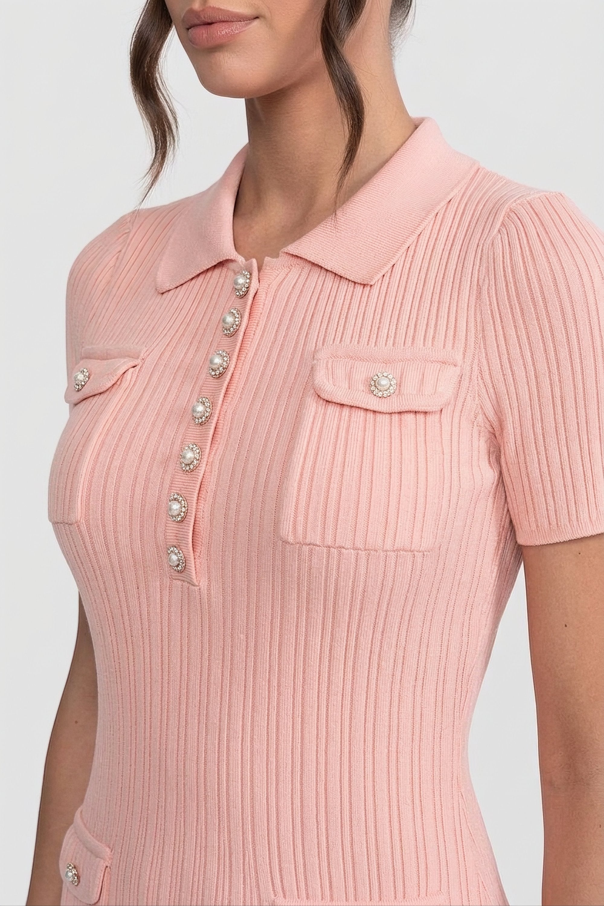 Geripptes Strick-Minikleid mit Knopfleiste vorne - Peach