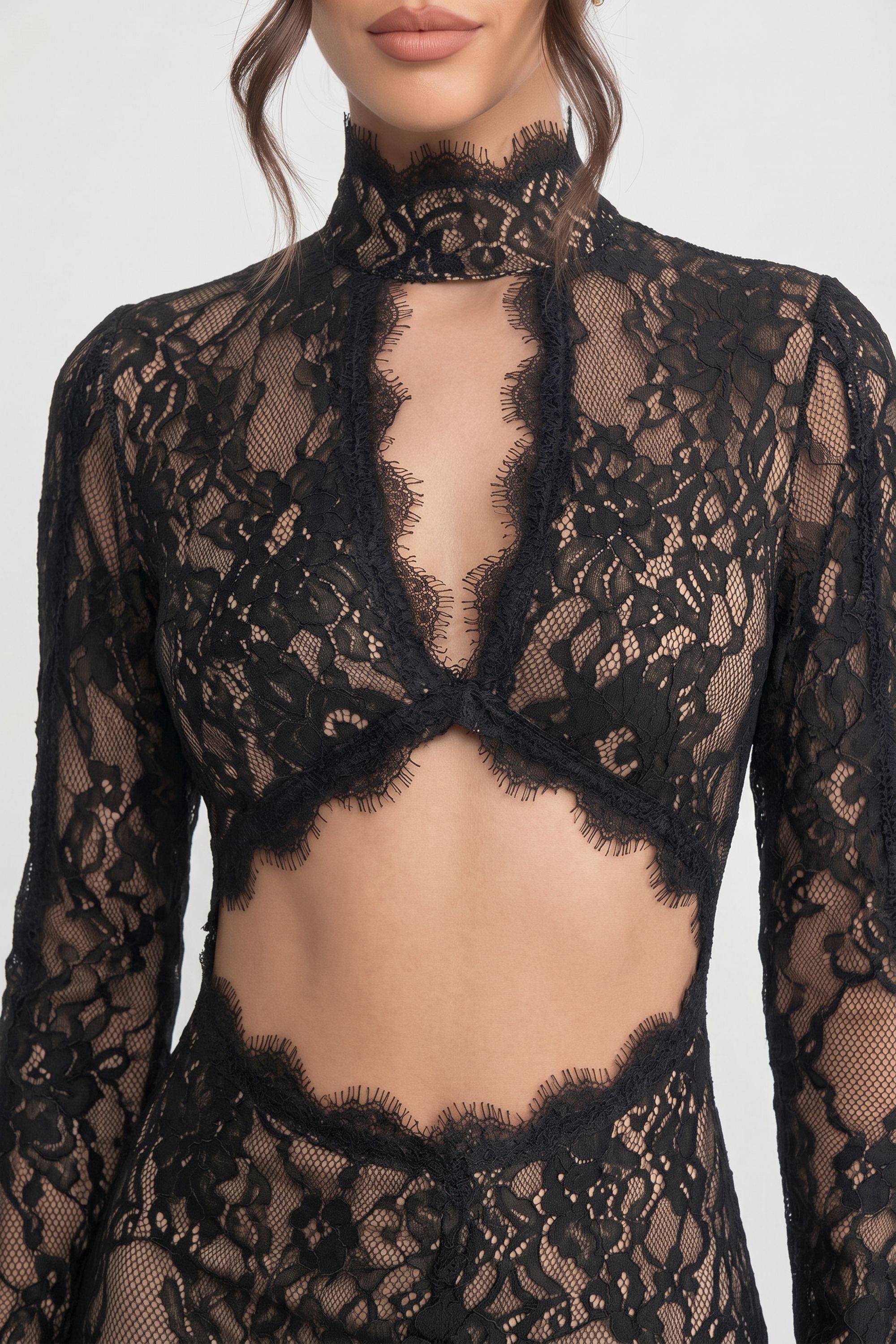 Elegantes Spitzenkleid mit hohem Kragen, Front-Ausschnitt und Schlitz - Schwarz