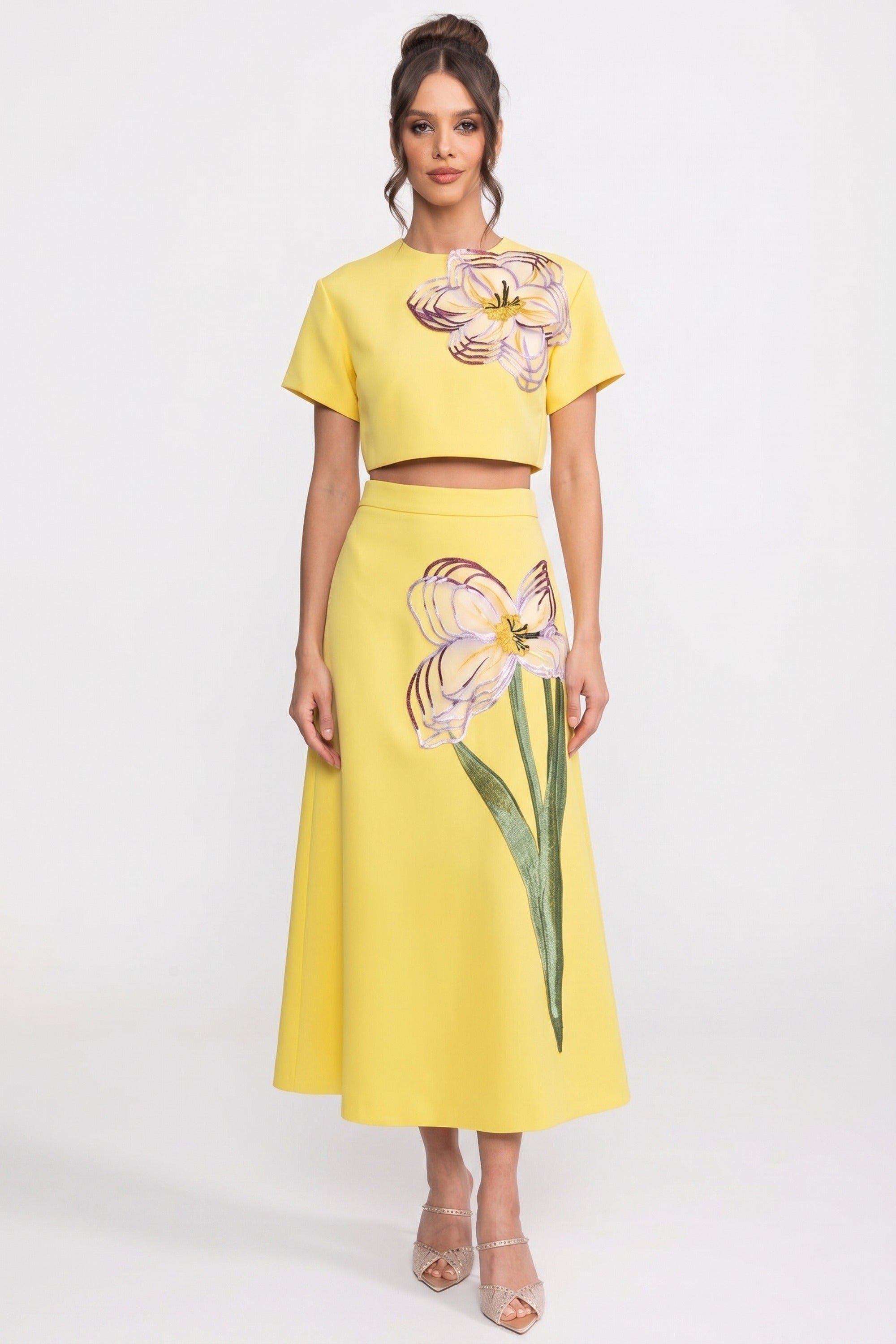 Kurzärmliges Co-Ord-Set mit Blumenmuster, Crop-Top und Maxirock – Gelb
