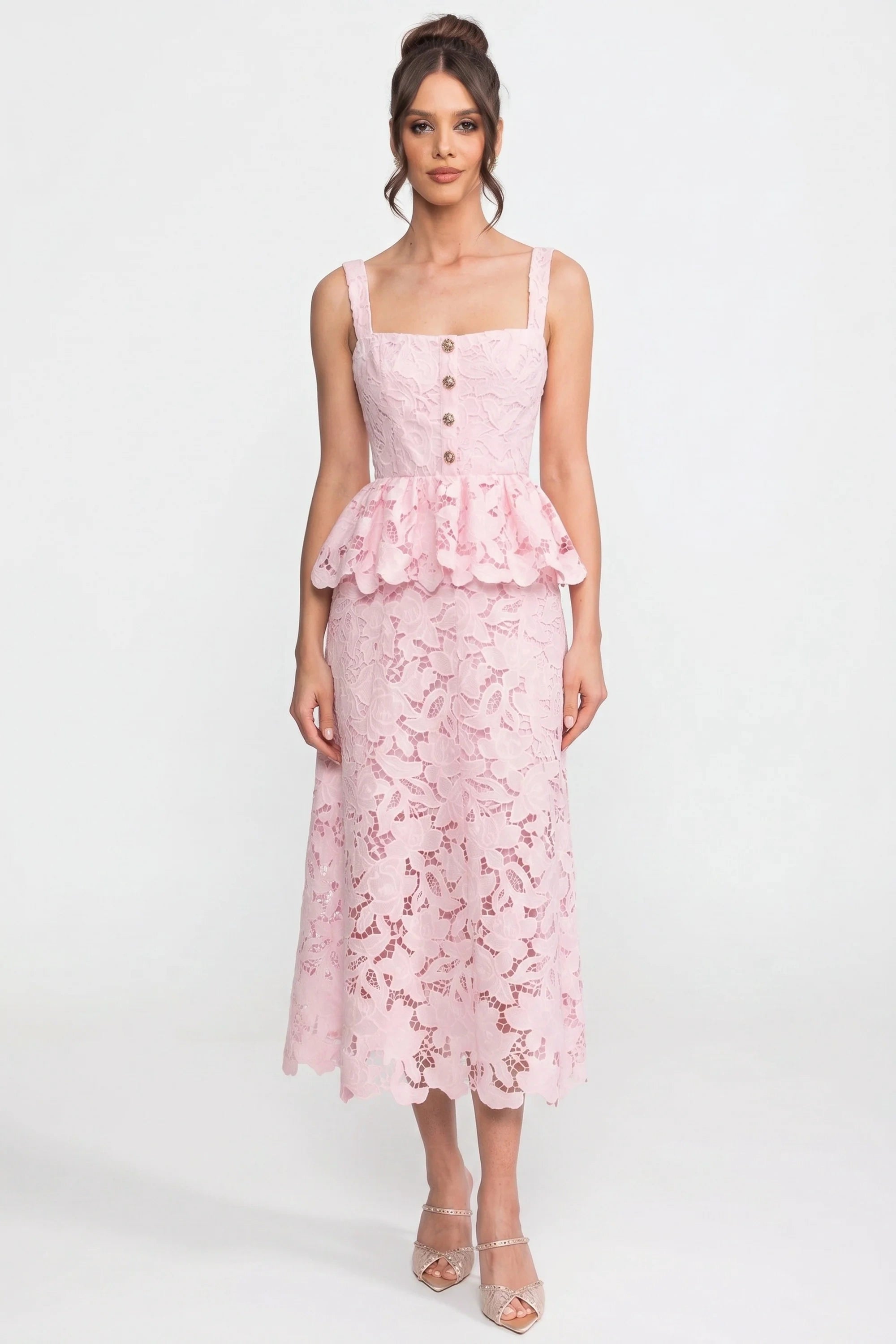 Sleeveless Lace Peplum Dress With Midi Skirt And Golden Buttons - Pink