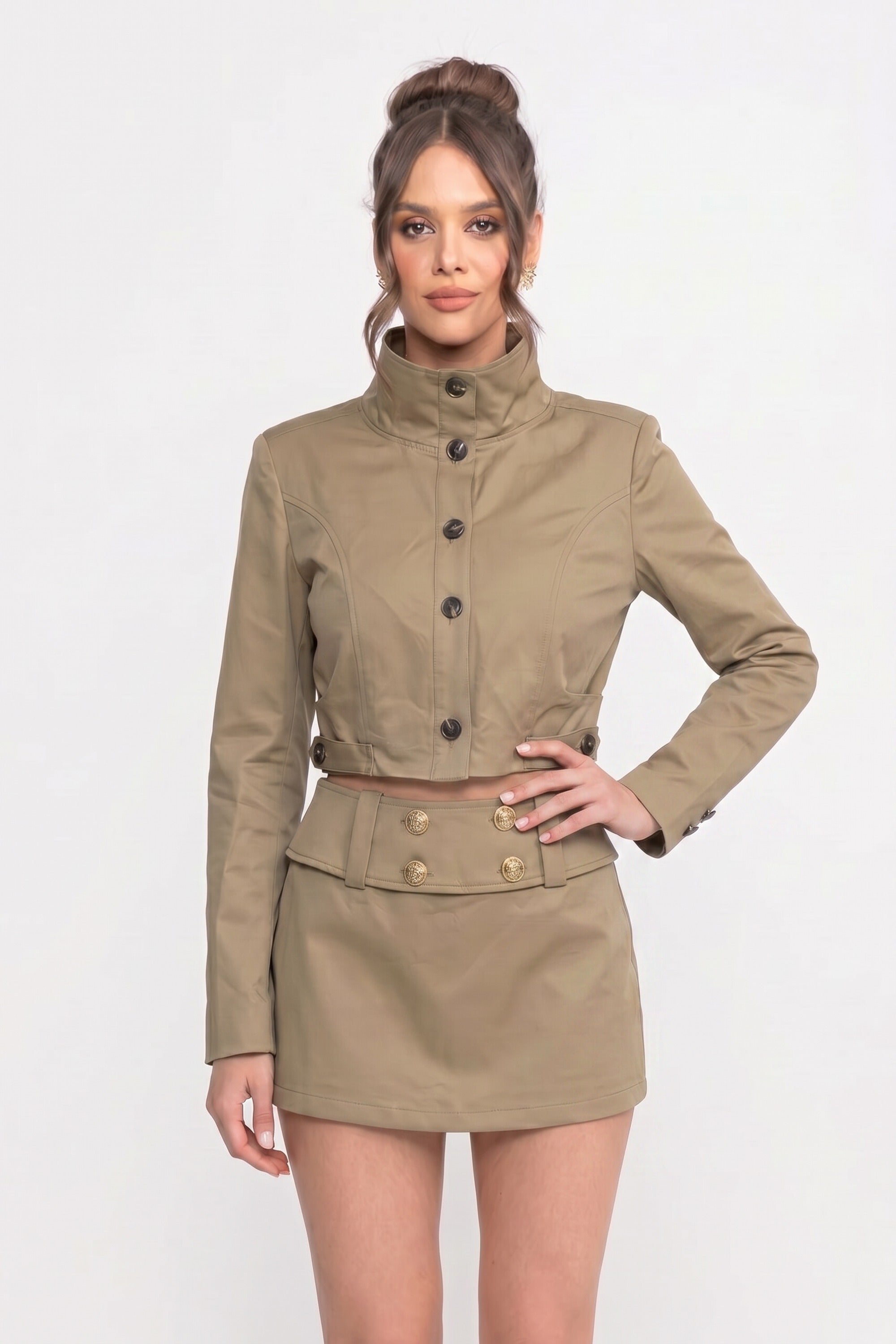 Doppelreihiges, verkürztes Jacken- und Minirock-Co-Ord-Set – Khaki