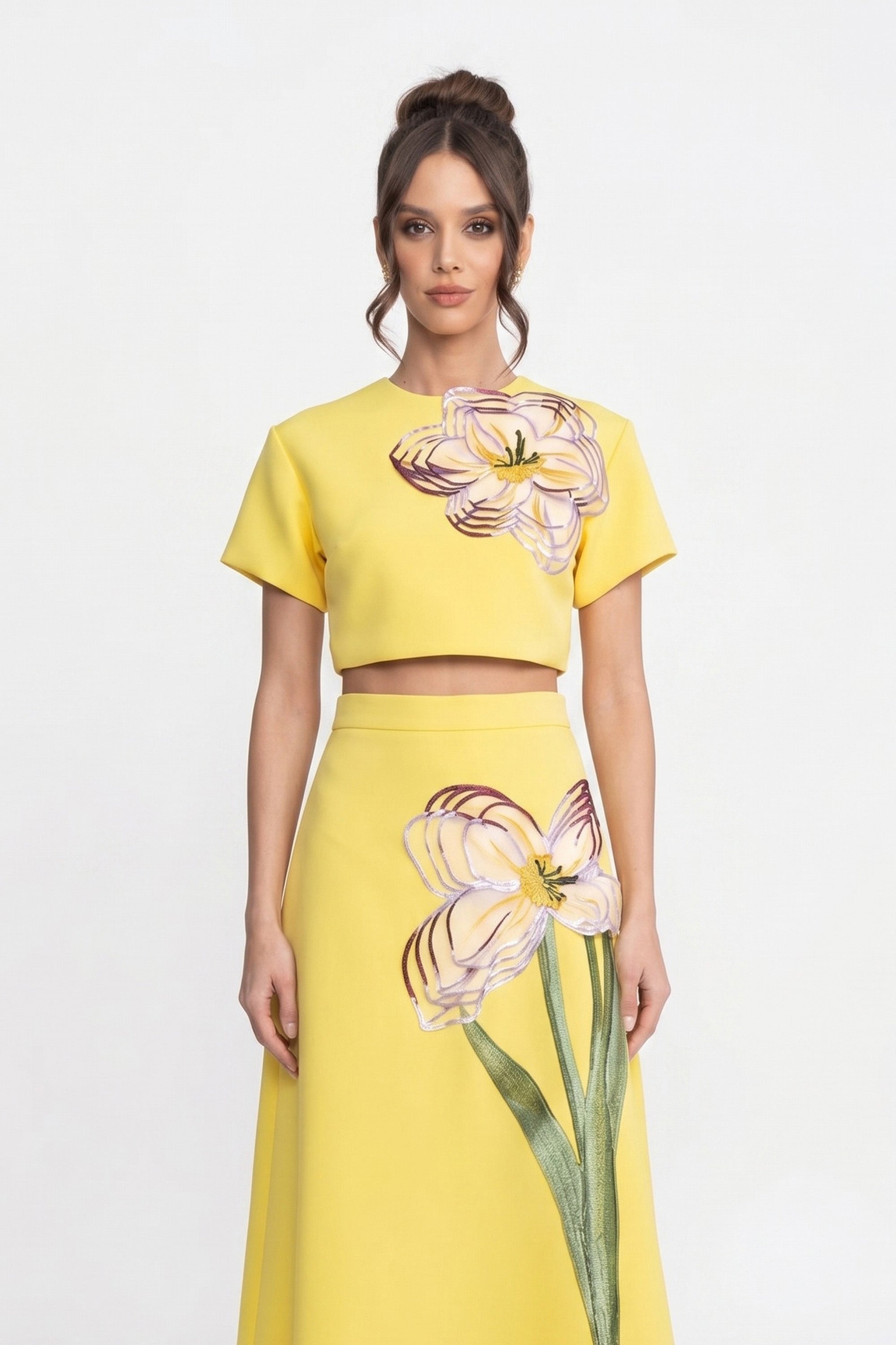 Kurzärmliges Co-Ord-Set mit Blumenmuster, Crop-Top und Maxirock – Gelb