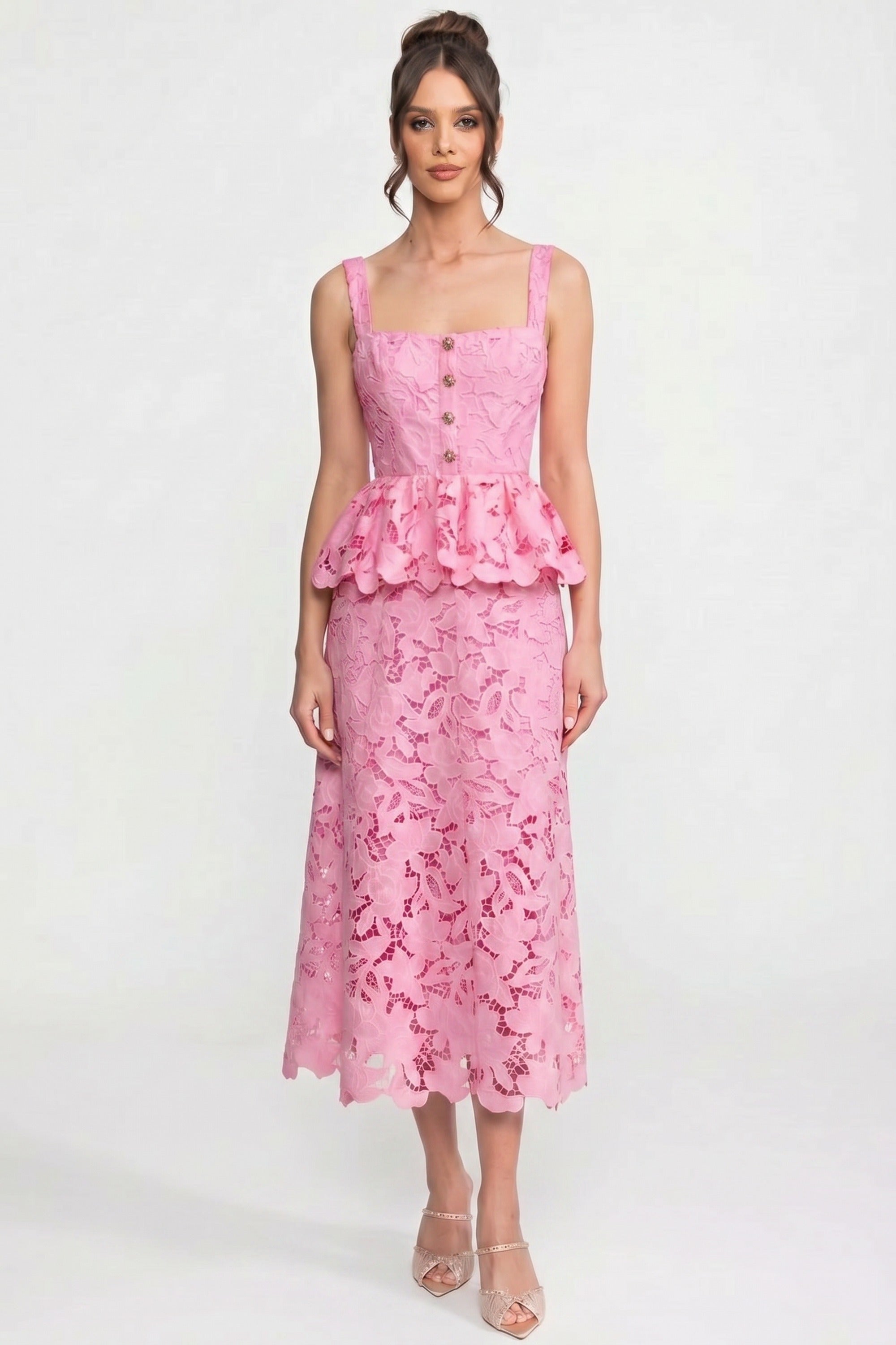 Ärmelloses Spitzen-Peplum-Kleid mit Midirock und goldenen Knöpfen - Pink