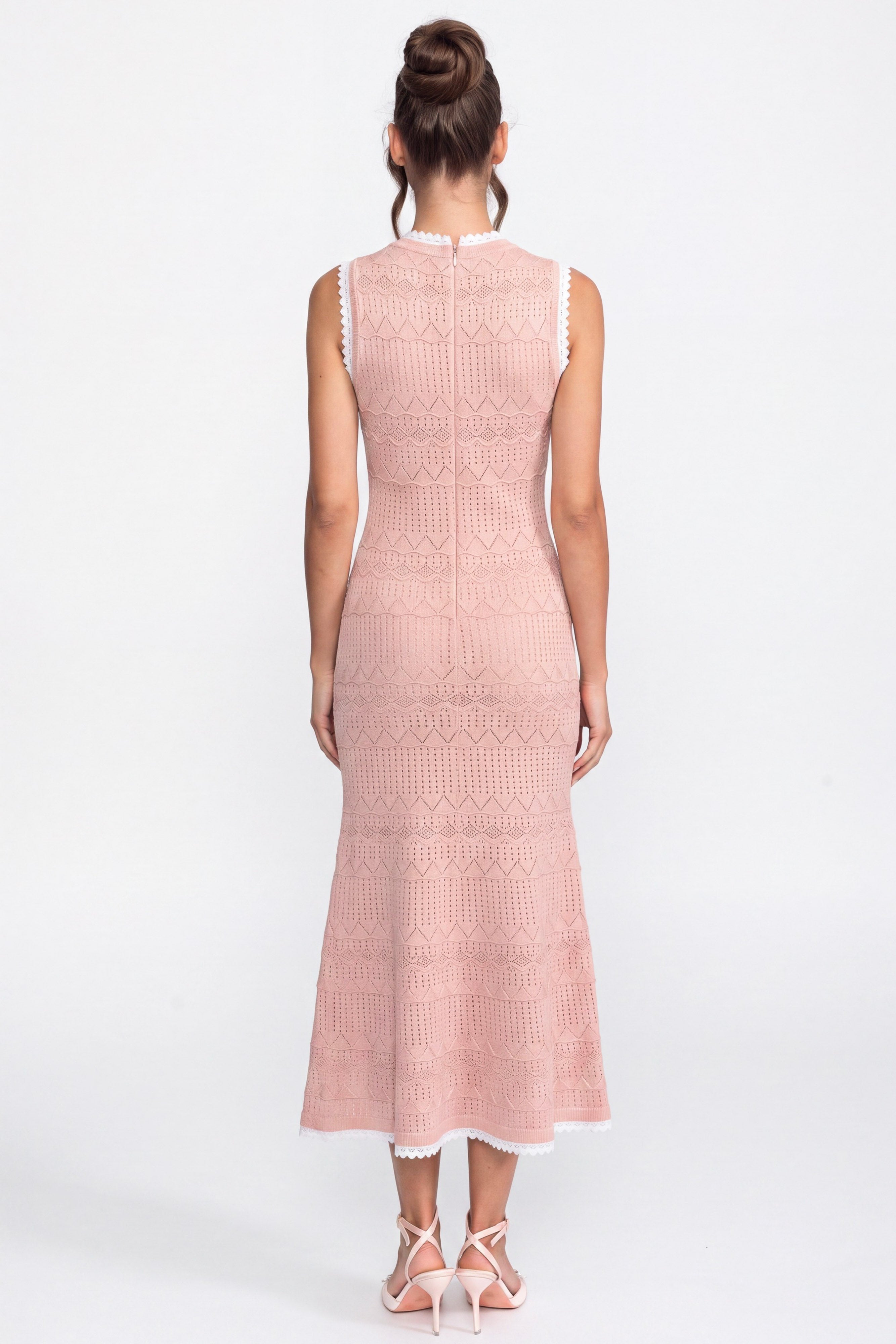 Crochet-Strick-Midikleid mit schwarzer Einfassung und Schleife - Pink