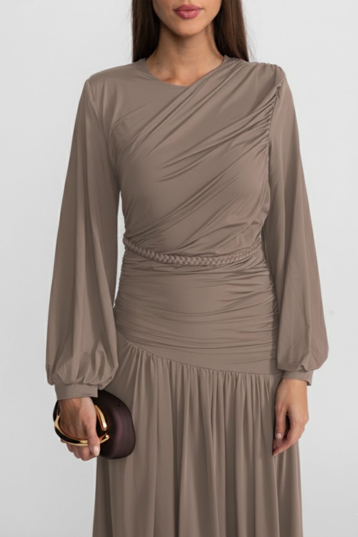 Fließendes Maxikleid mit geflochtenem Taillendetail – Khaki