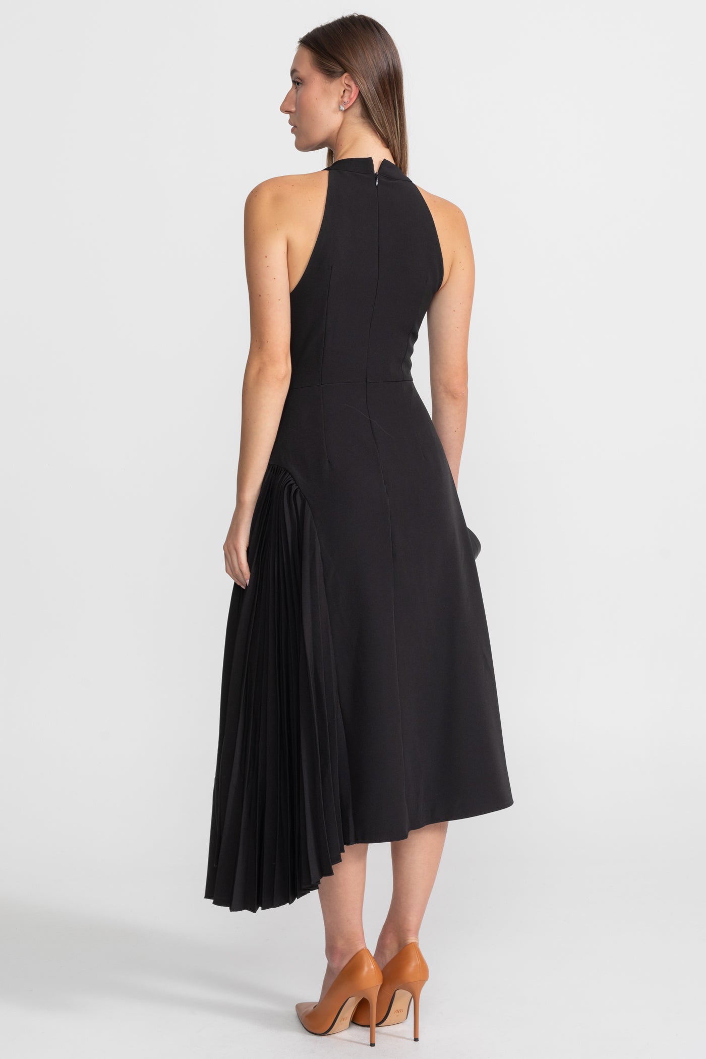 Plissiertes Midikleid mit Neckholder und Schlüsselloch-Detail – Schwarz