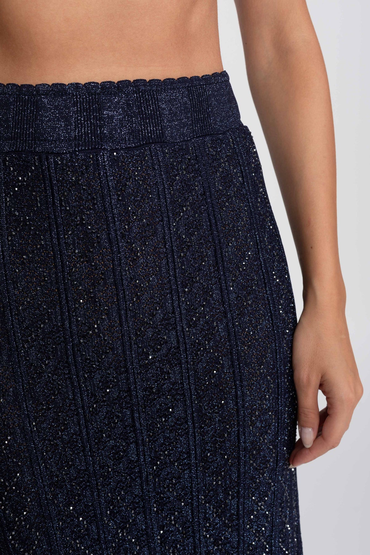 Langärmliges Co-Ord-Set aus Spitze mit Rautenmuster und Maxirock - Navy