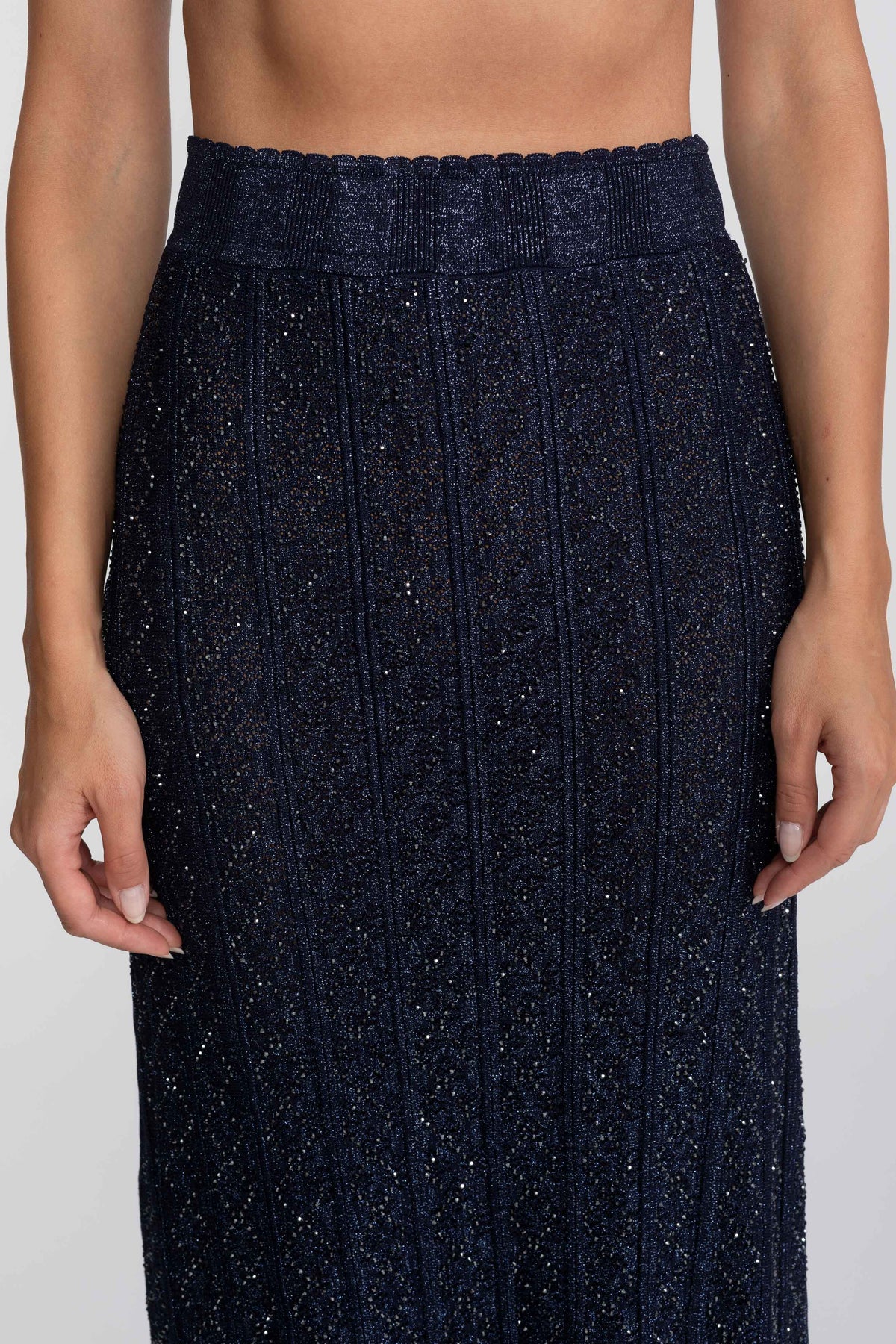 Langärmliges Co-Ord-Set aus Spitze mit Rautenmuster und Maxirock - Navy