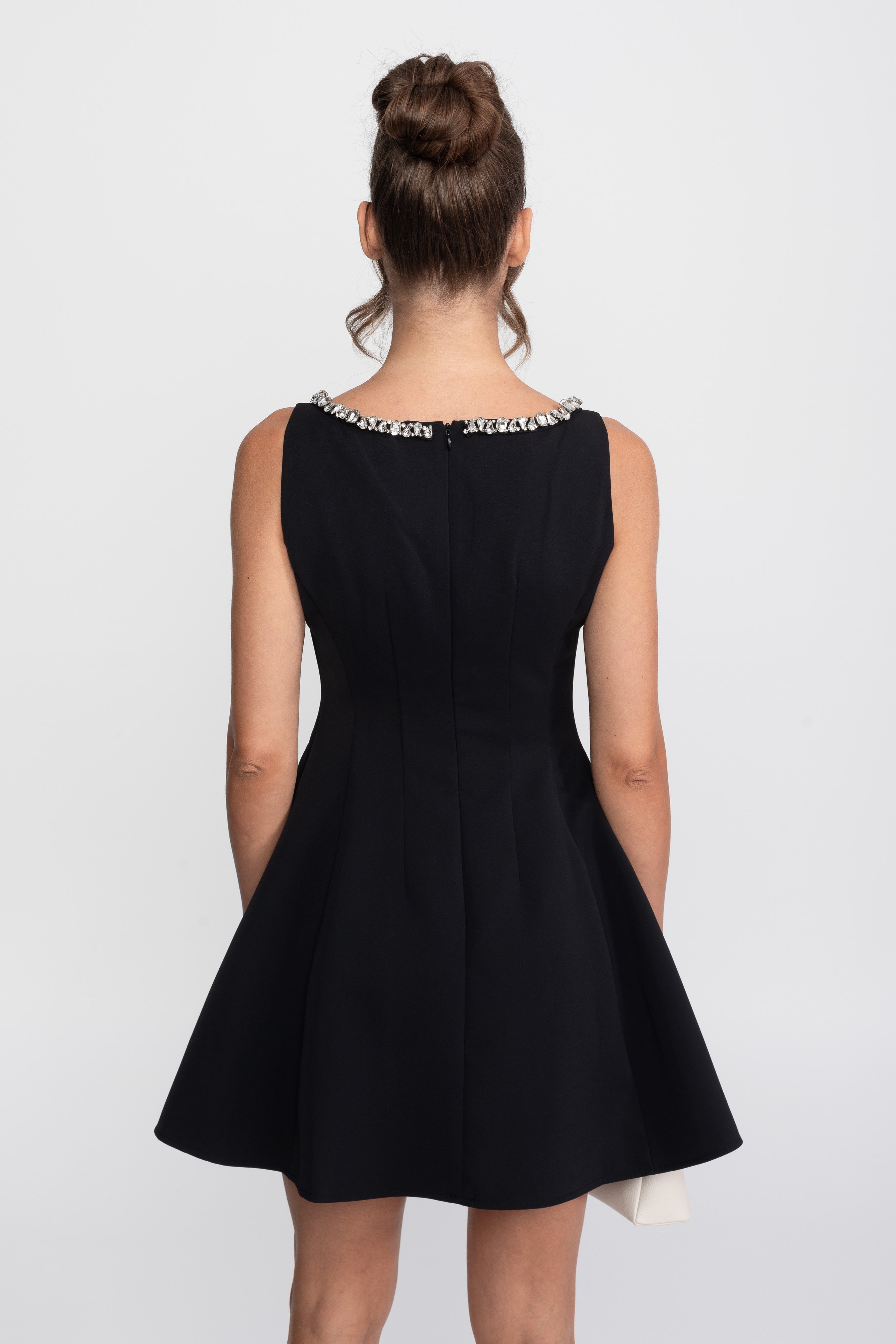 Fit-and-Flare-Minikleid mit Kristallbesatz und Brustschleifen - Schwarz