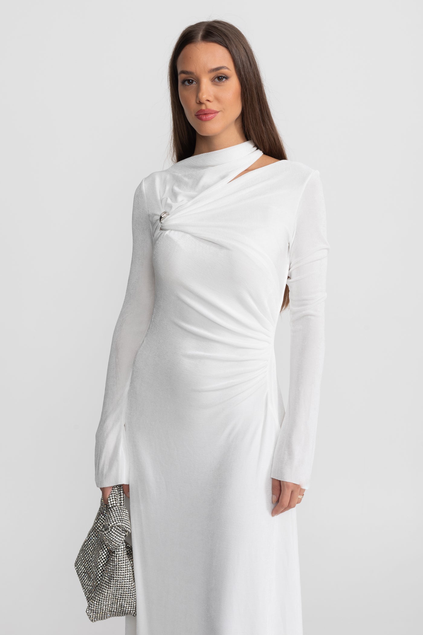 Drapiertes Maxikleid mit Cut-Out und elegantem Detail – Weiß