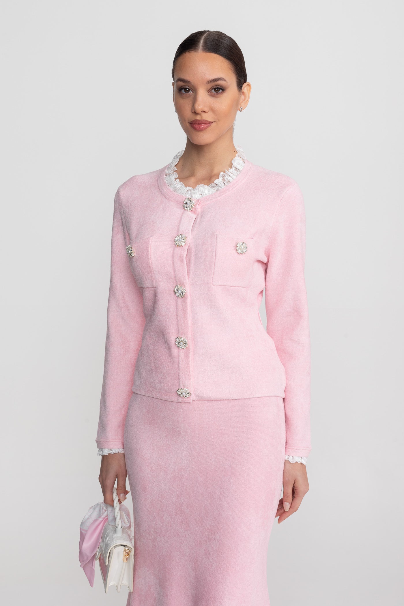 Langärmliges Co-Ord mit tailliertem Strickoberteil und Kristallknopf-Detail - Blush Pink