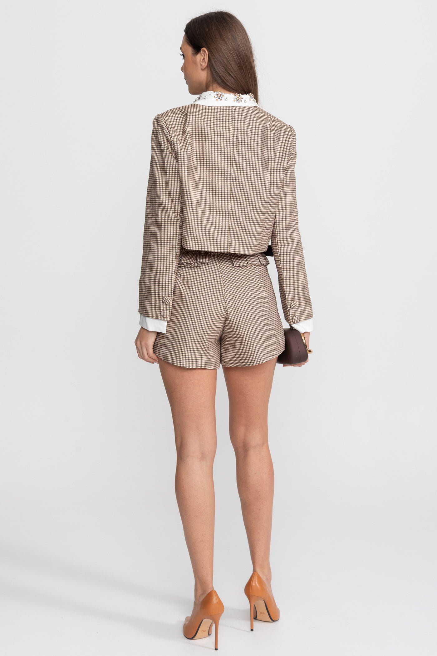 Karierter, maßgeschneiderter Co-Ord-Anzug mit markantem Schleifendetail – Beige