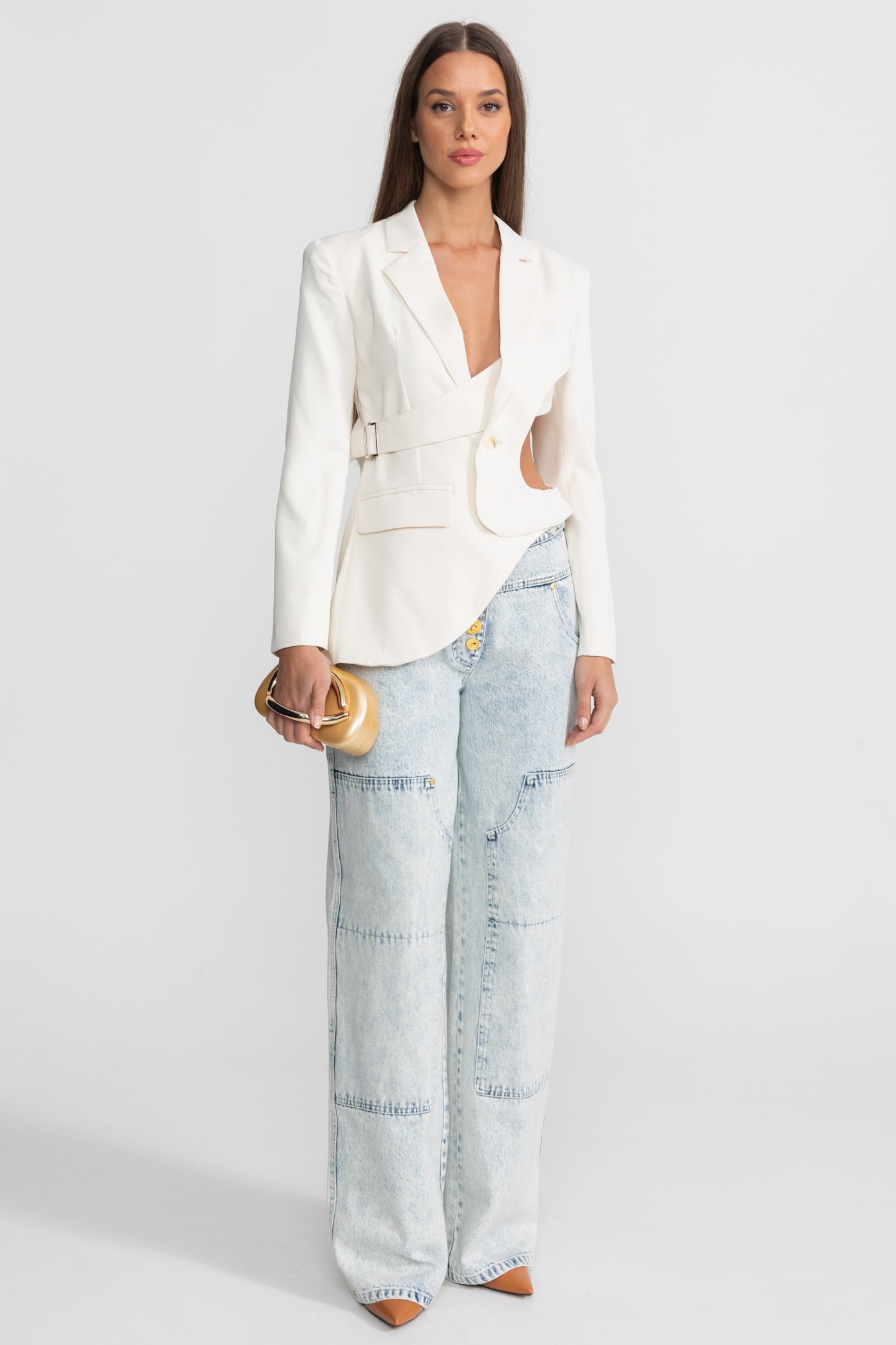 Asymmetrisch geschnittener Blazer mit Cut-Out und Gürtel-Detail – Weiß